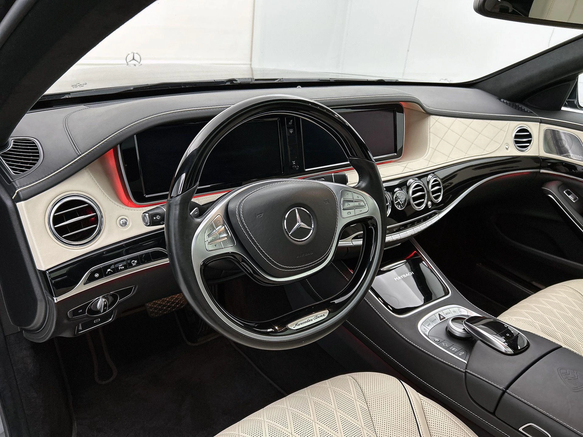 Mercedes-Benz-S-Klasse-image-18