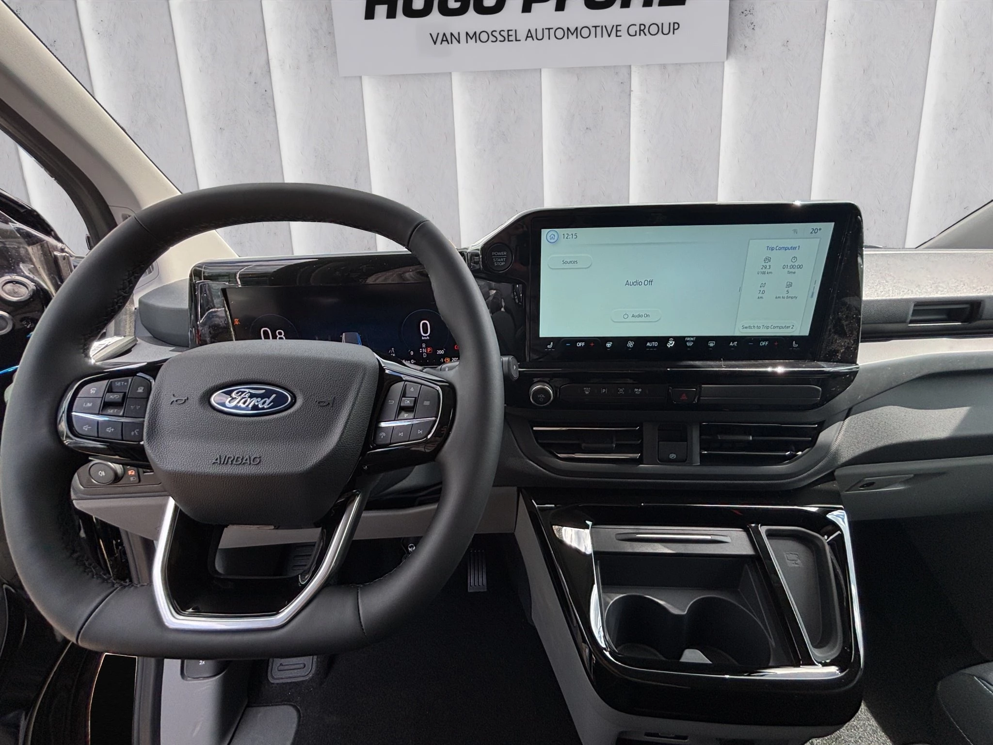 Ford Tourneo Custom Titanium 2.0 EcoBlue 125kW 320 L1 Auto FWD Van. 4-türig