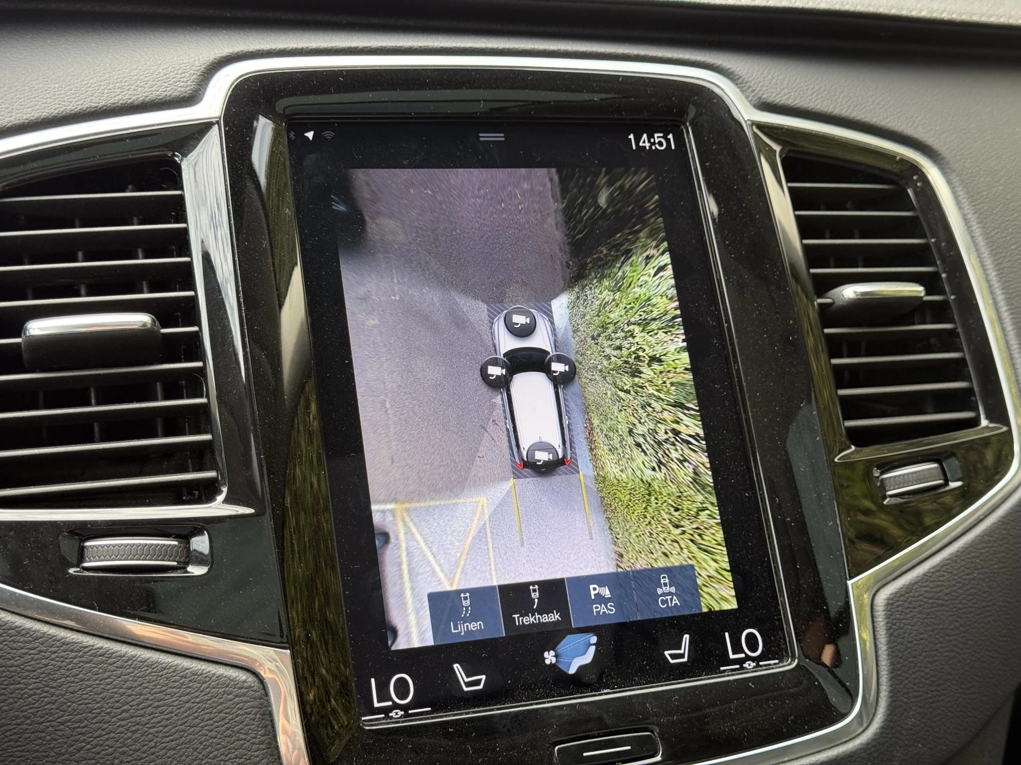Volvo-XC90-image-3