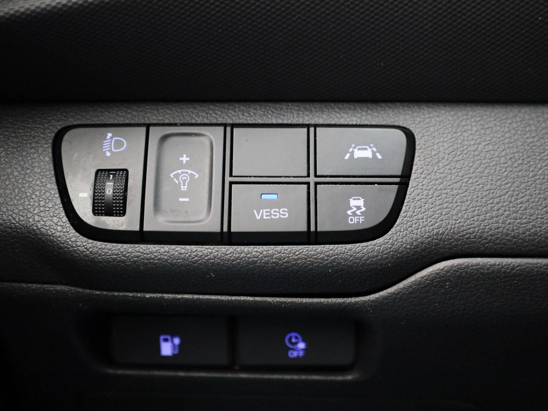 Hyundai-IONIQ-image-26