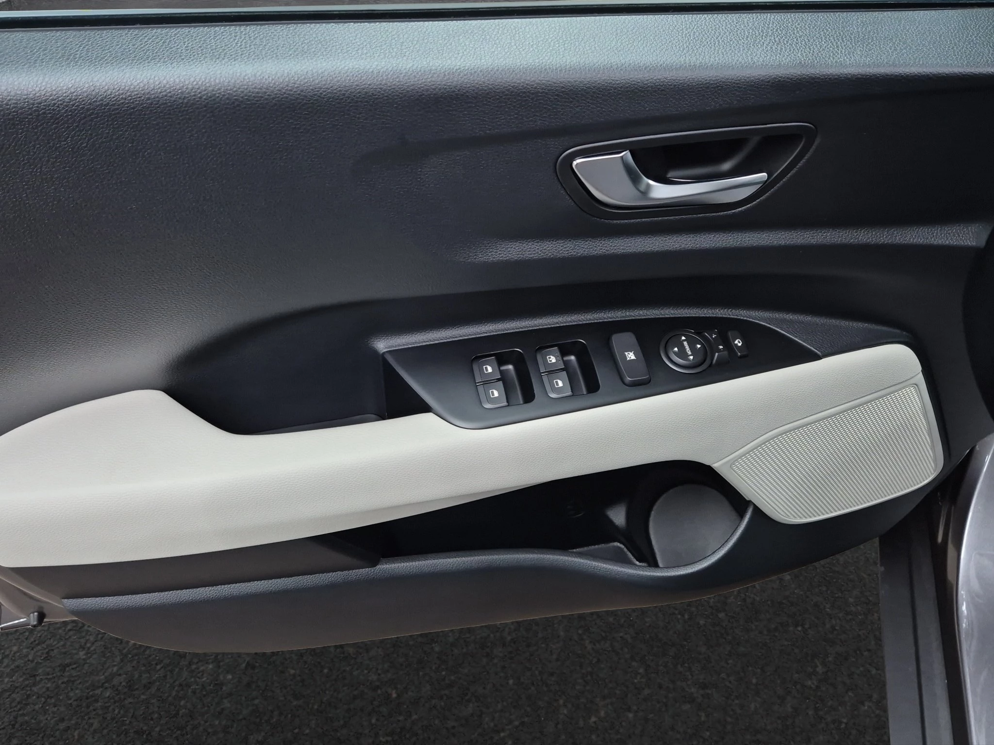 Kia Stonic GT-Line neues Modell 1.0 T-GDI 48V DCT7. 85 kW