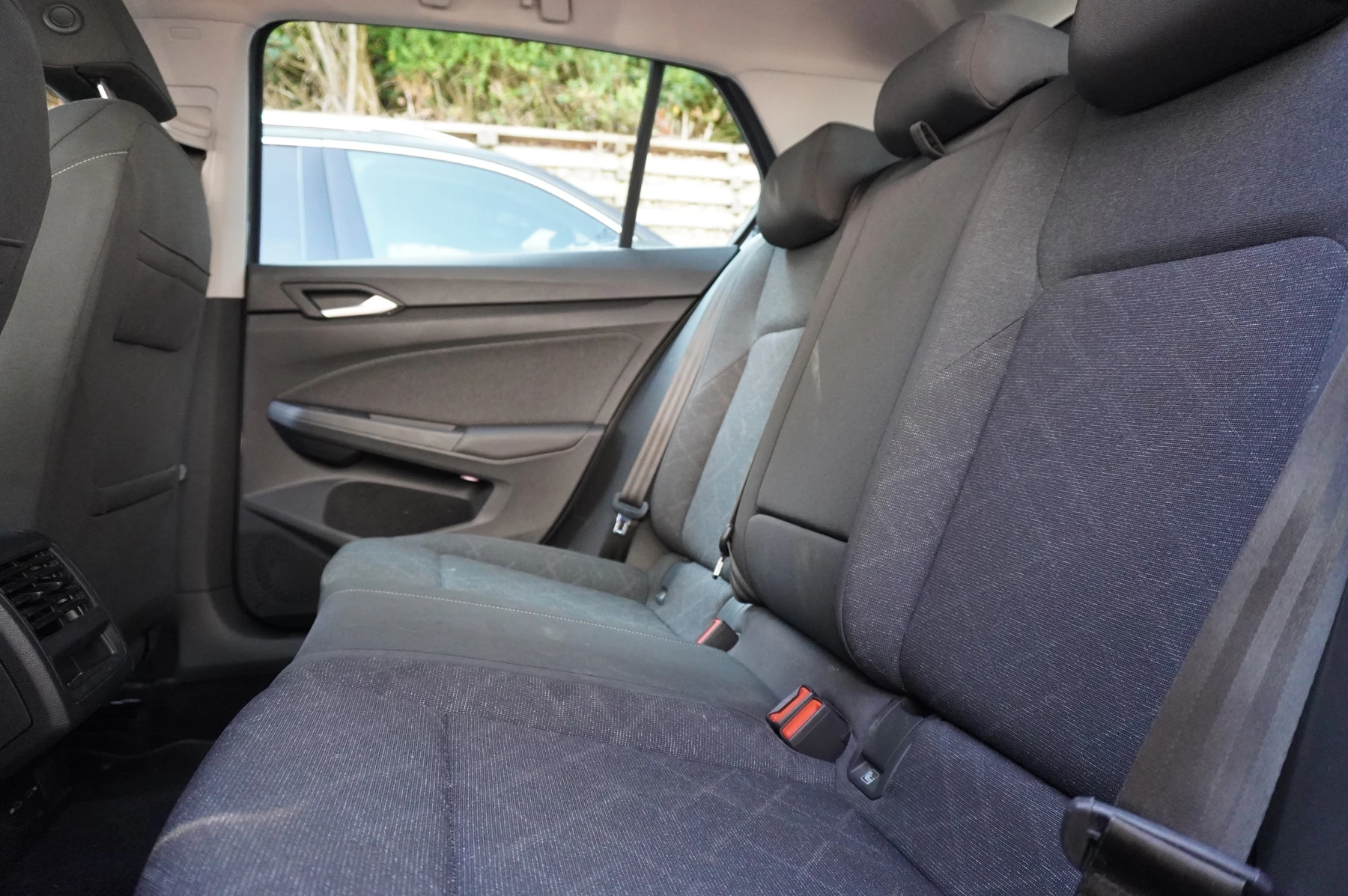 Volkswagen-Golf-image-11