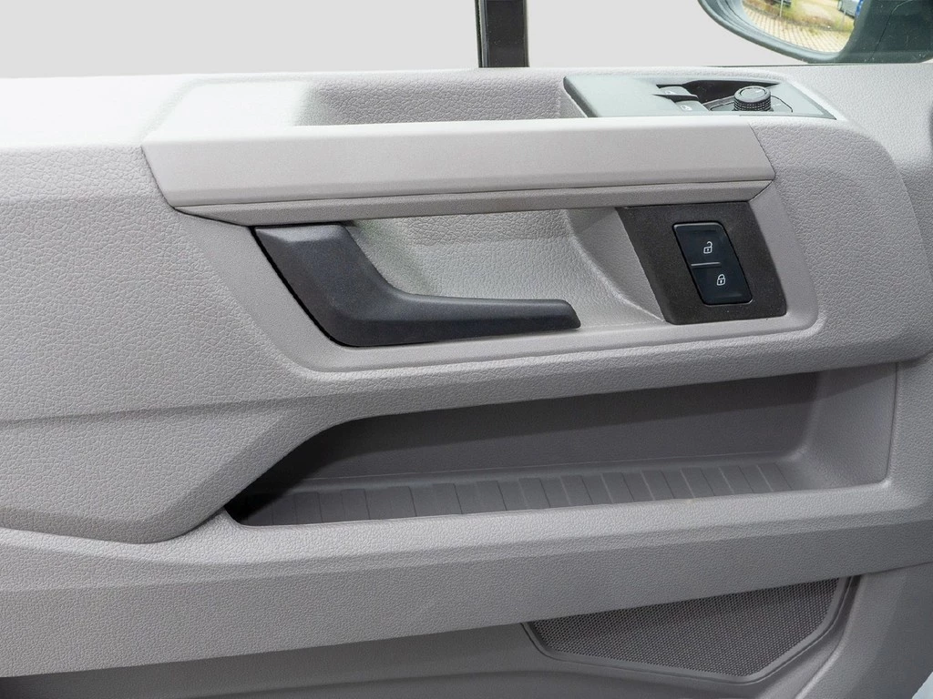 Volkswagen Crafter 35 Kasten mittellang Hochdach 2,0 TDi DSG