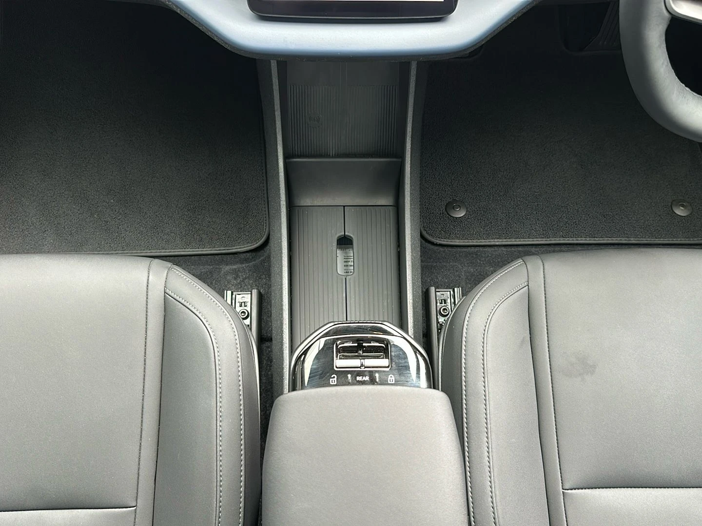 Volvo-EX30-image-11
