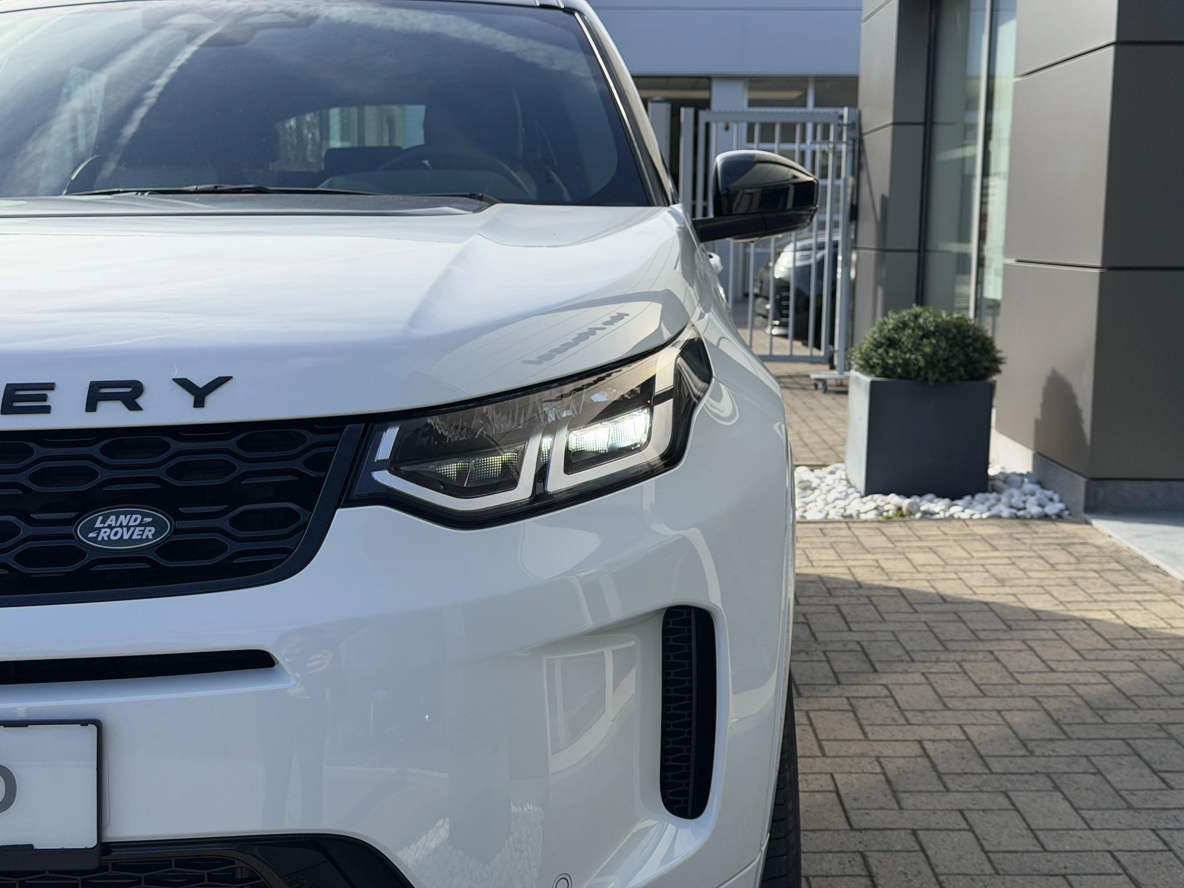 Land Rover-Discovery Sport-image-24