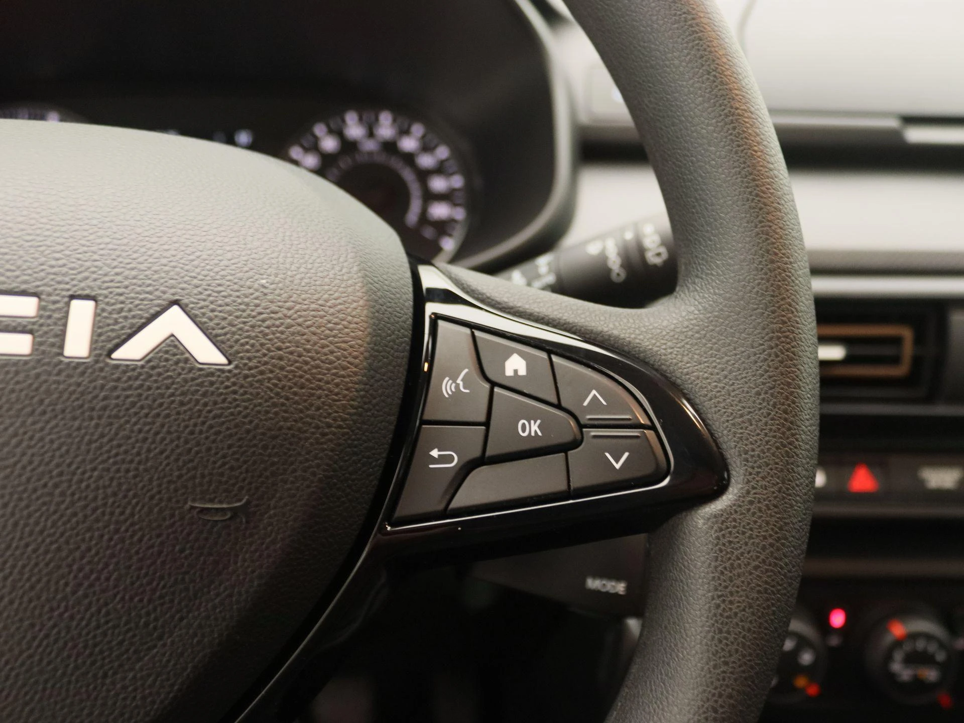 Dacia-Sandero Stepway-image-15