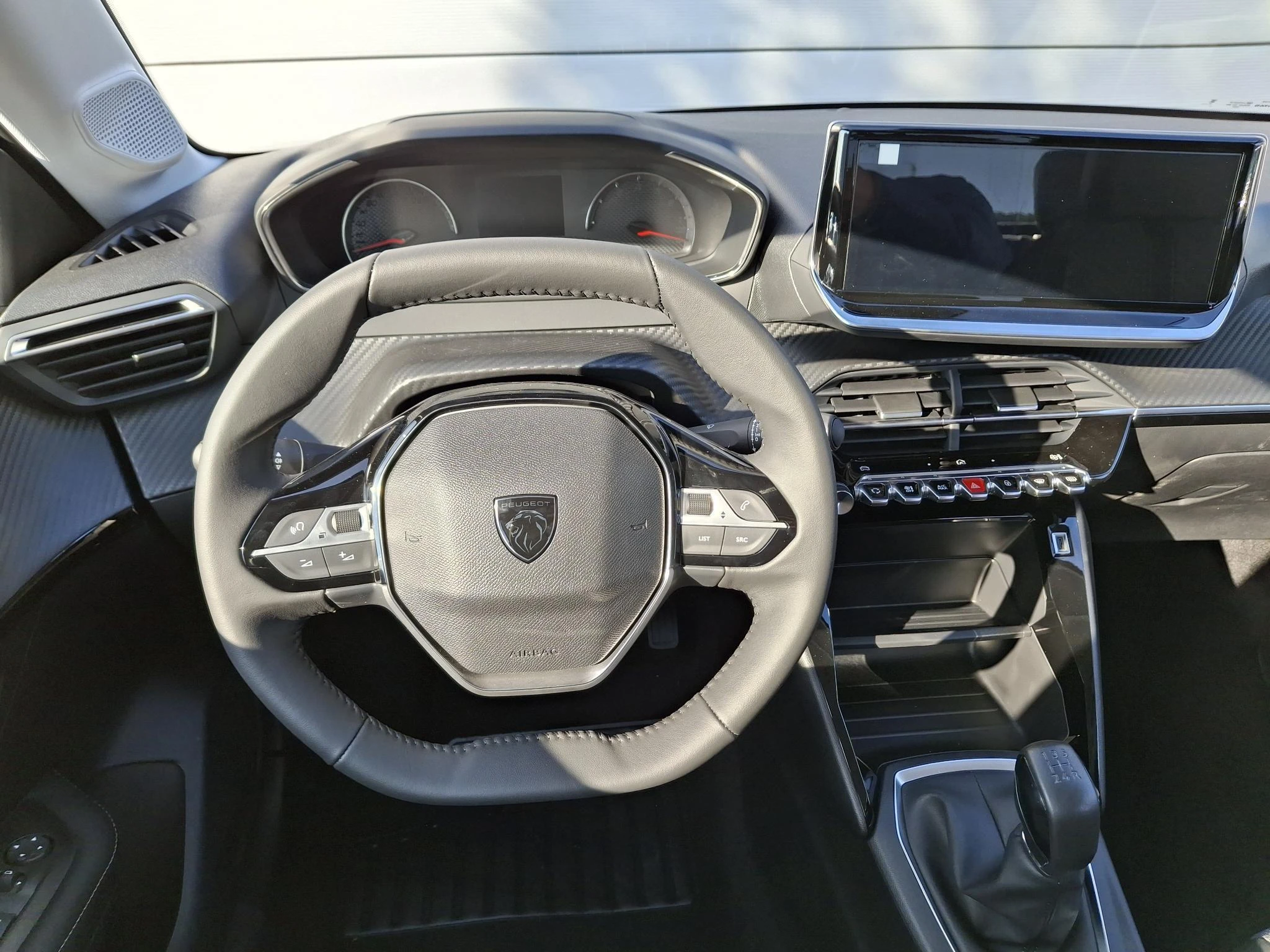 Peugeot-208-image-15