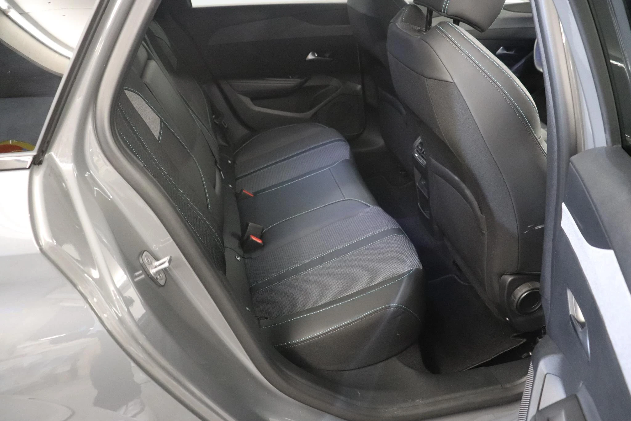 Peugeot-e-308-image-9