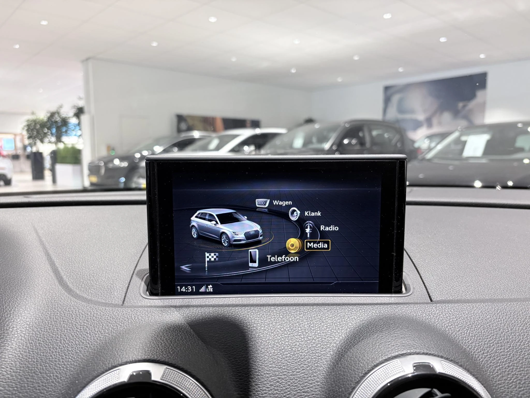 Audi-A3-image-25