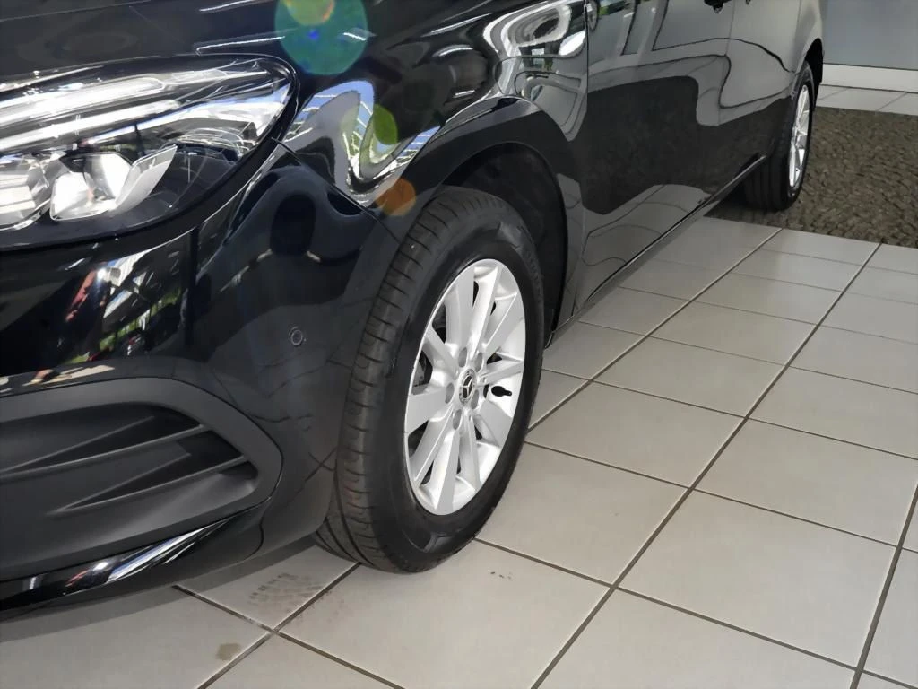 Mercedes-Benz-EQT 200-image-5