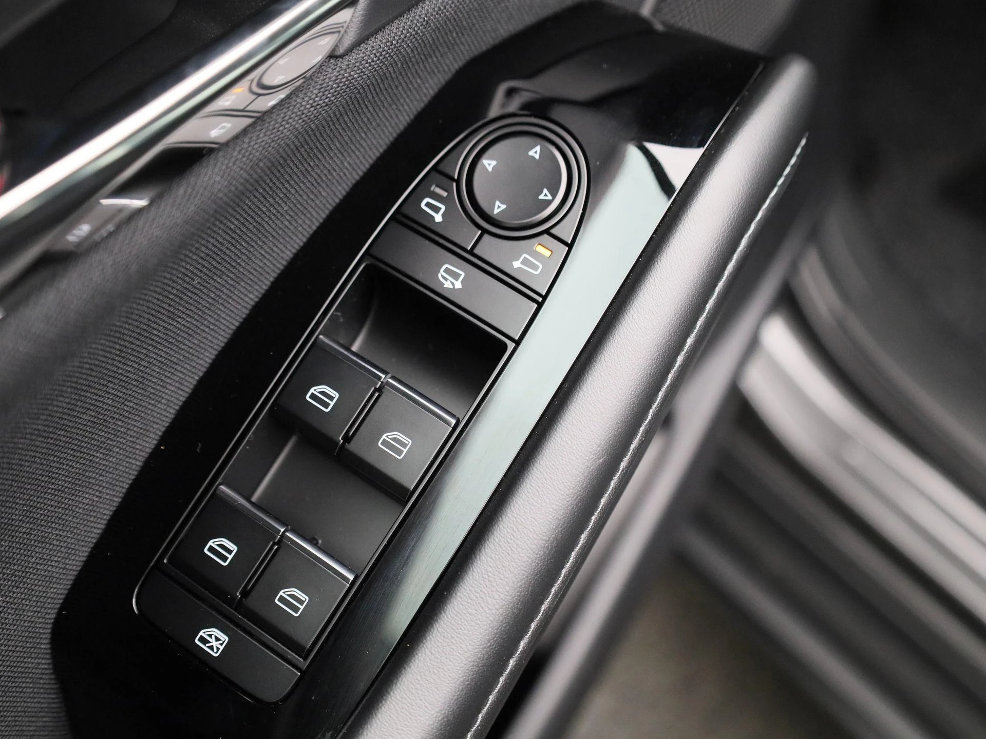 Mazda-CX-30-image-27