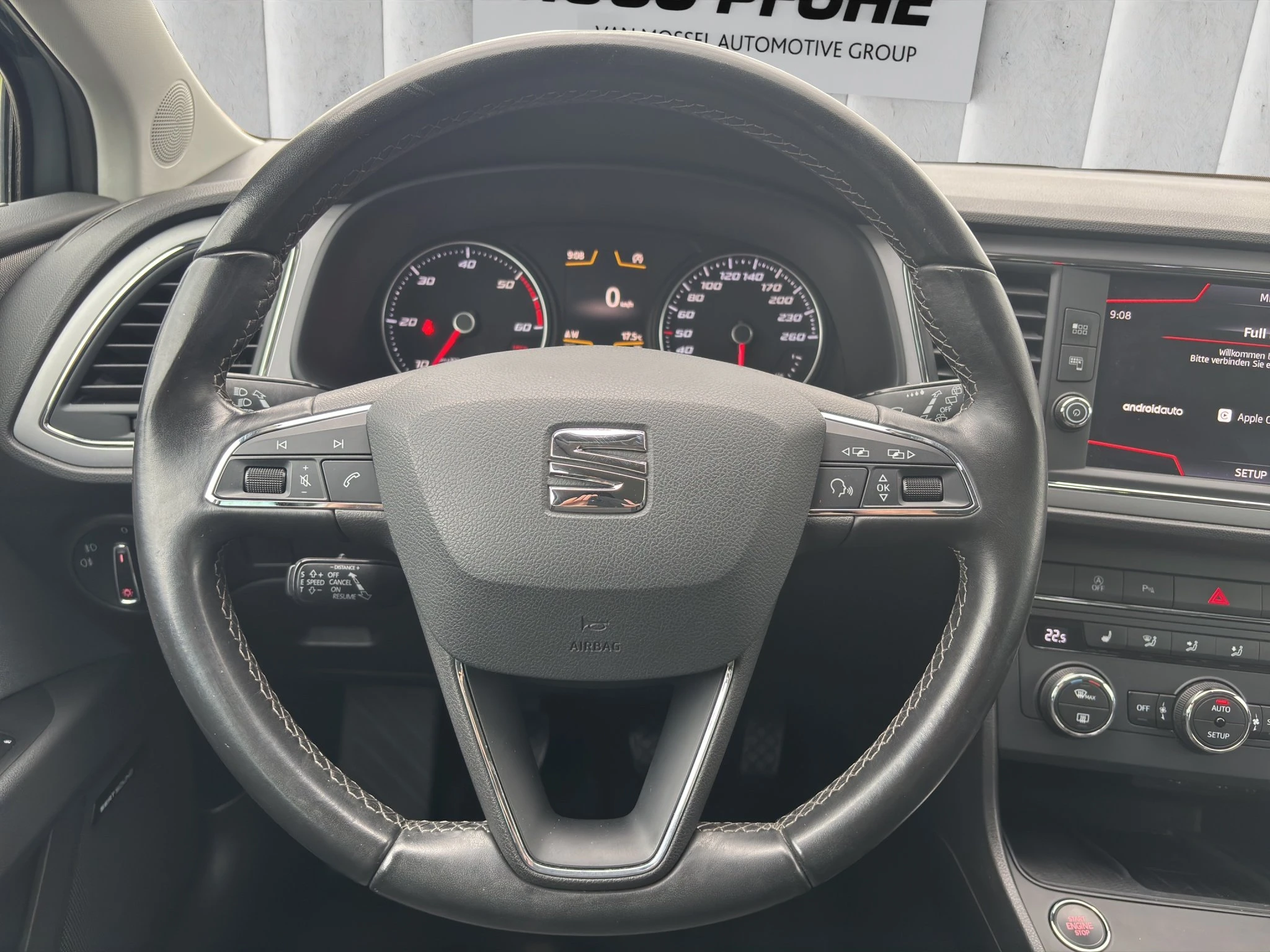 SEAT-Leon-image-12