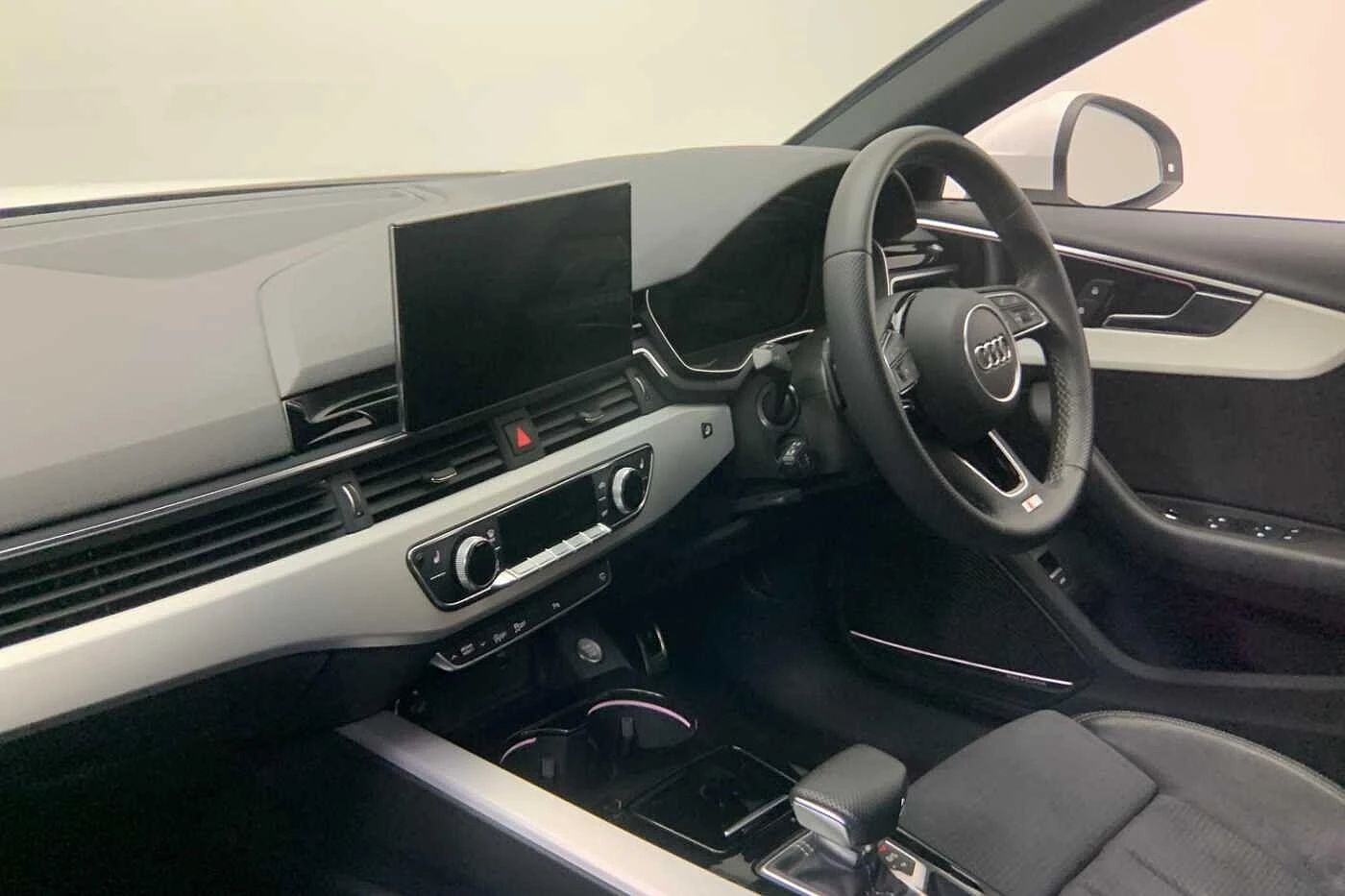 Audi-A4-image-11