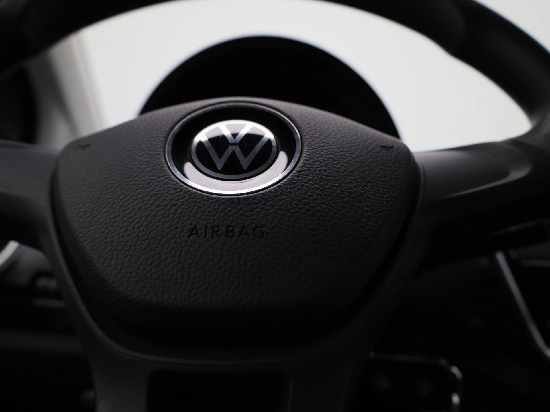 Volkswagen-up!-image-21