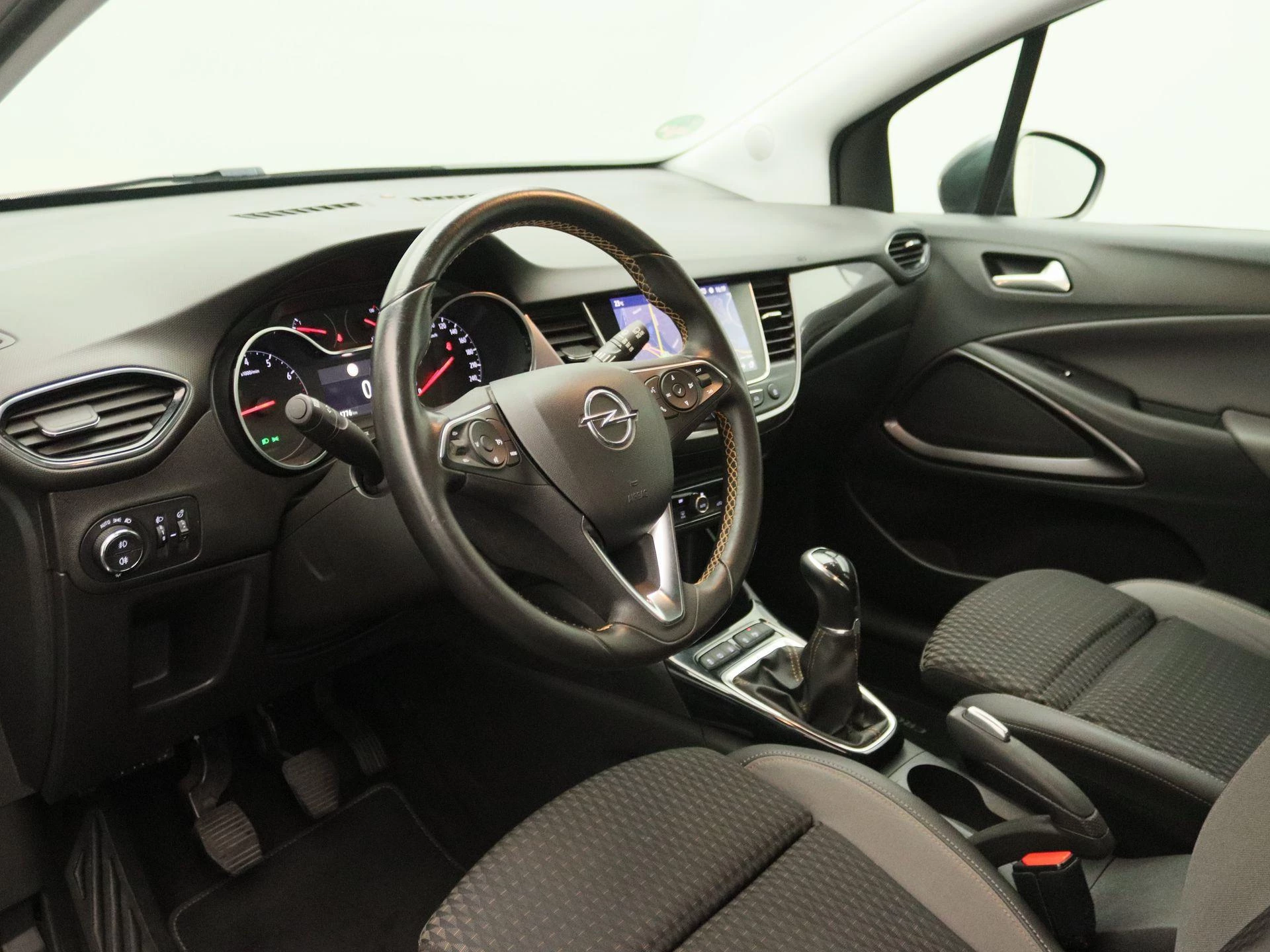 Opel-Crossland X-image-21