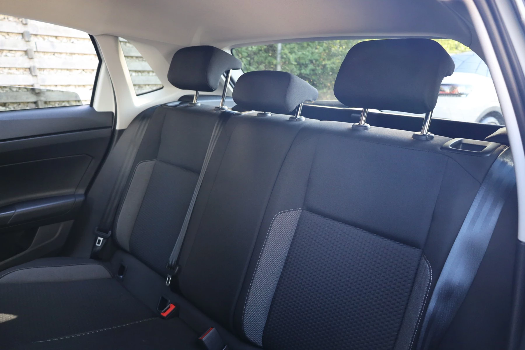Volkswagen-Polo-image-36
