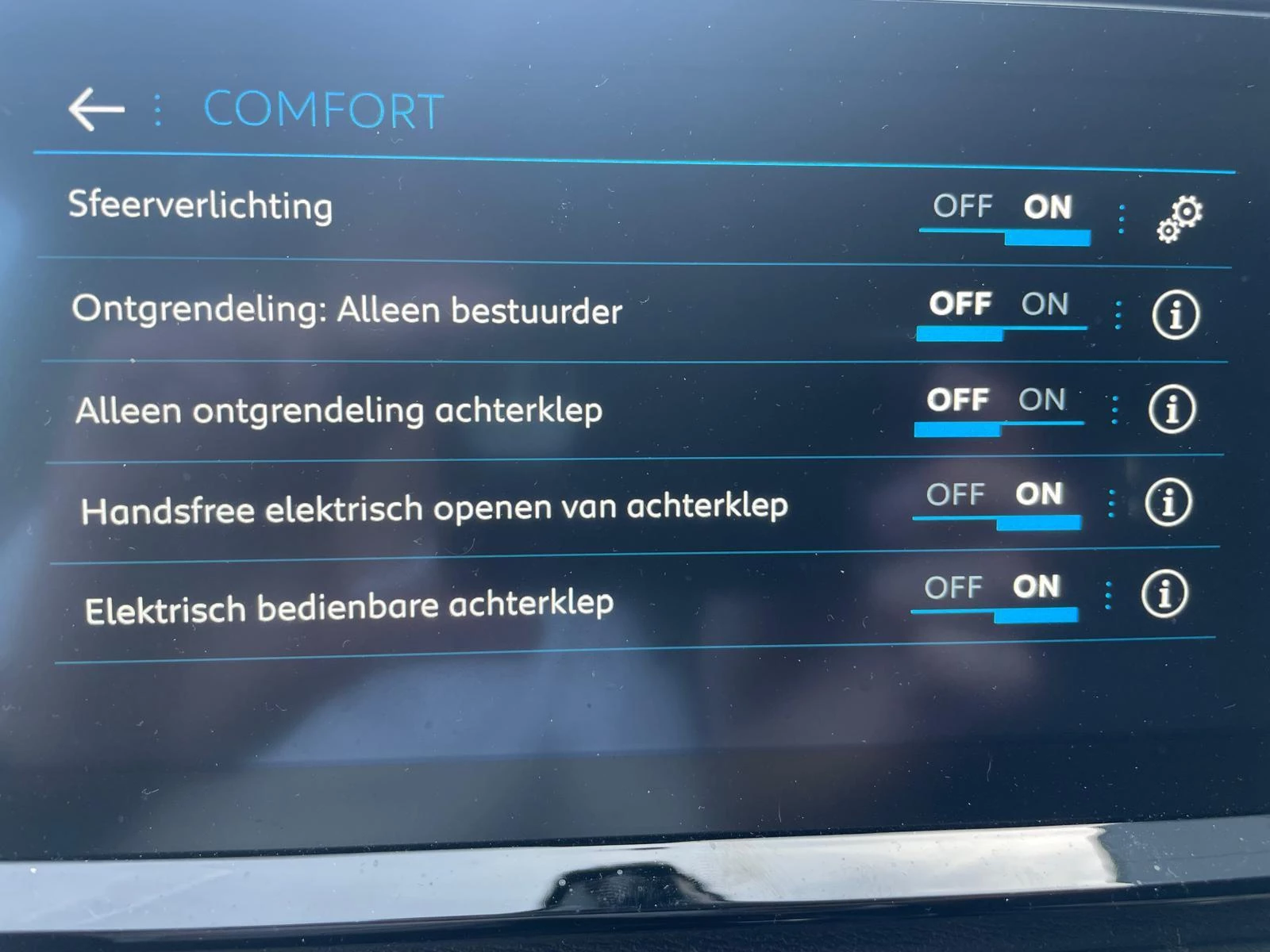 Peugeot 3008 1.2 PureTech 96kW S&S Roadtrip