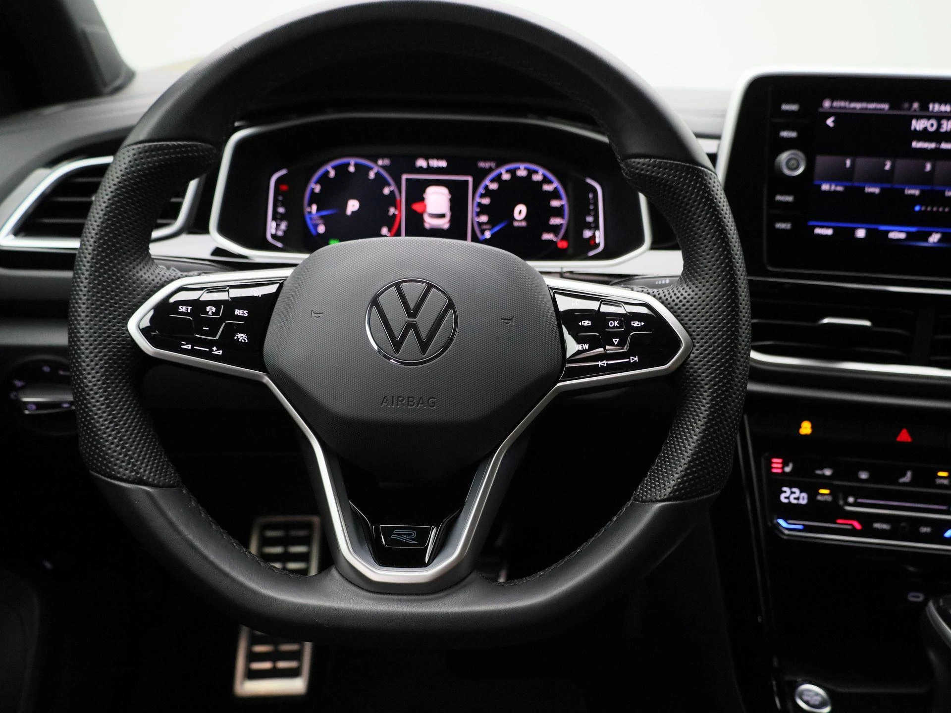 Volkswagen-T-Roc-image-6