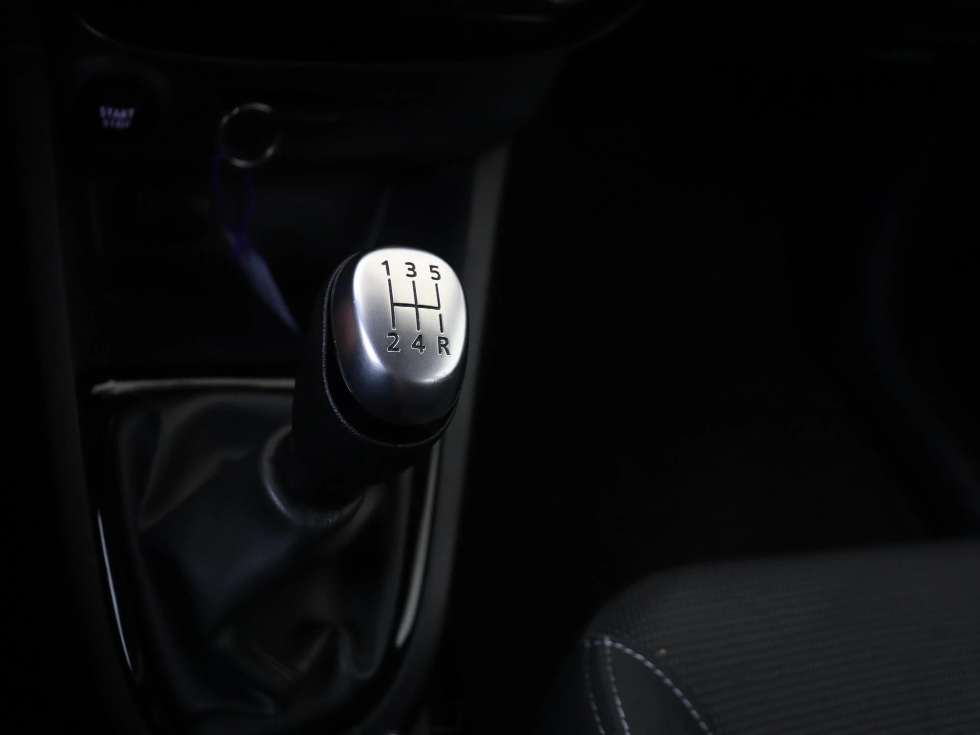Renault-Clio-image-13