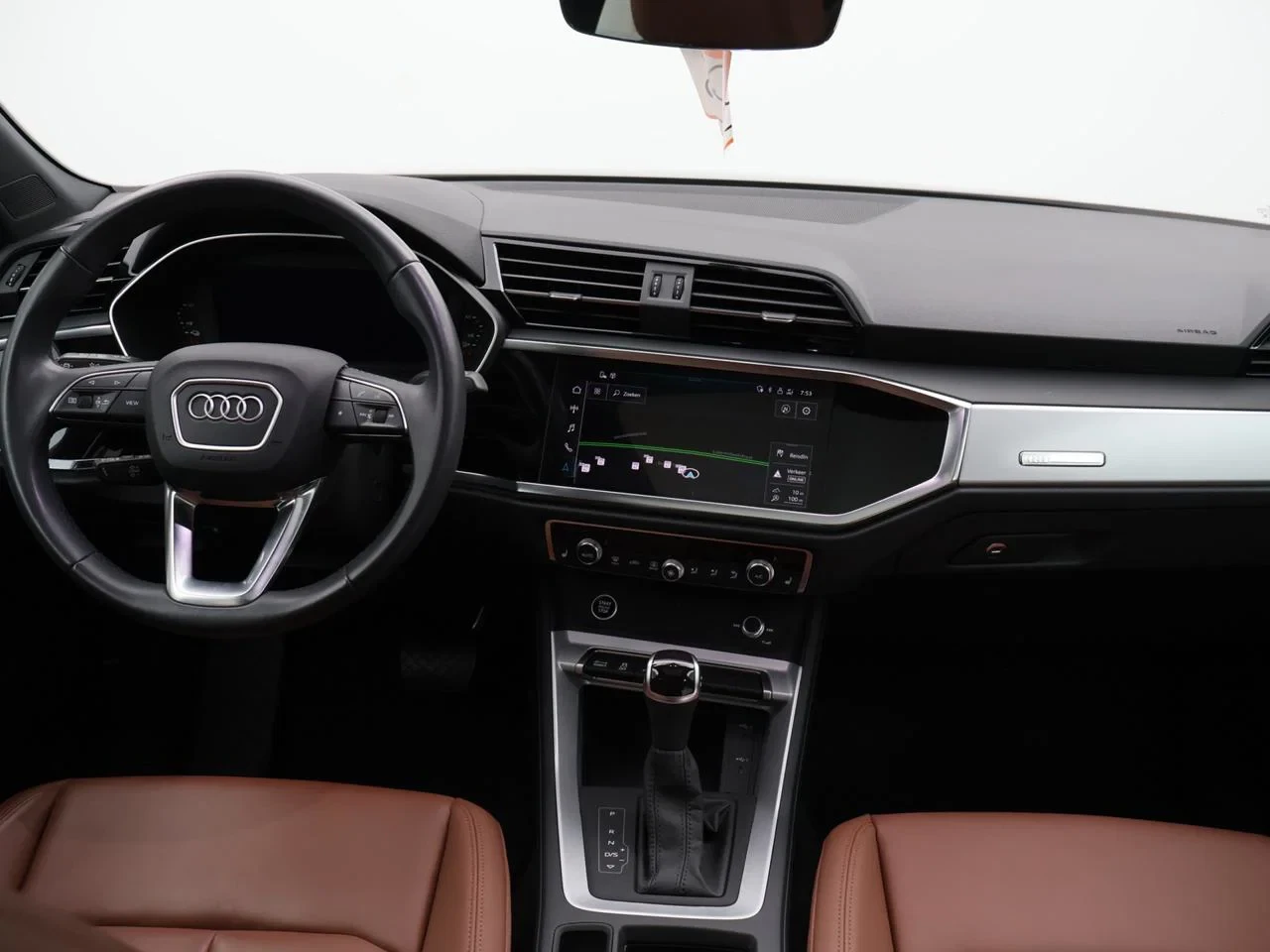 Audi Q3 Sportback PHEV Audi Q3 Sportback S line 45 TFSI e S tronic*245PK*PANO*LEDER*VIRTUAL COCKPIT*ACC*PDC*NAVI*APP-CONNECT