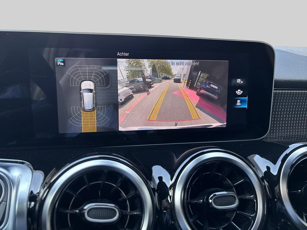 Mercedes-Benz GLB GLB 180 d Business Solution