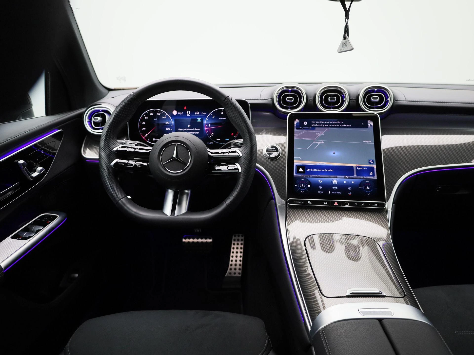 Mercedes-Benz-GLC-image-6