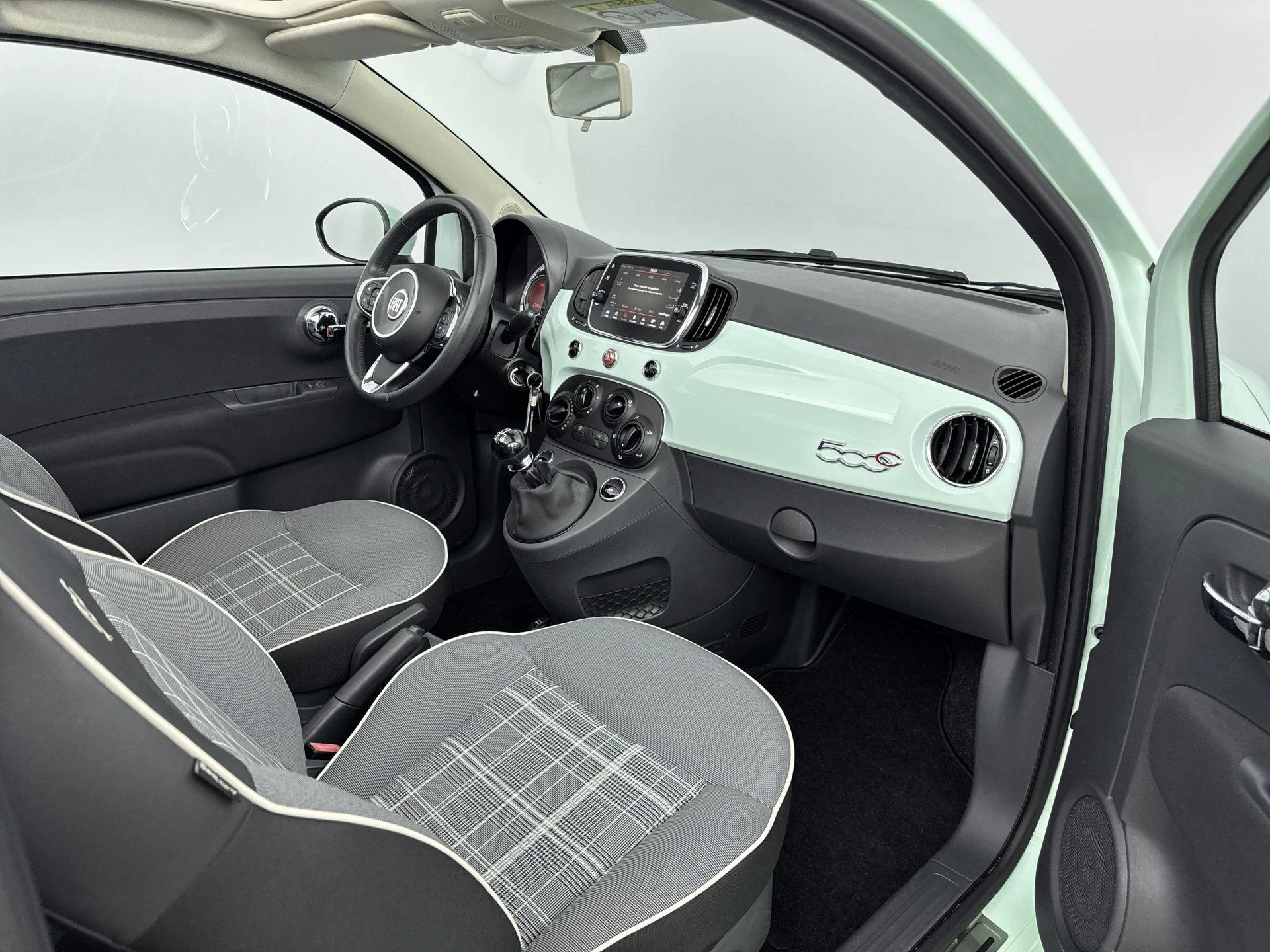 Fiat-500C-image-7