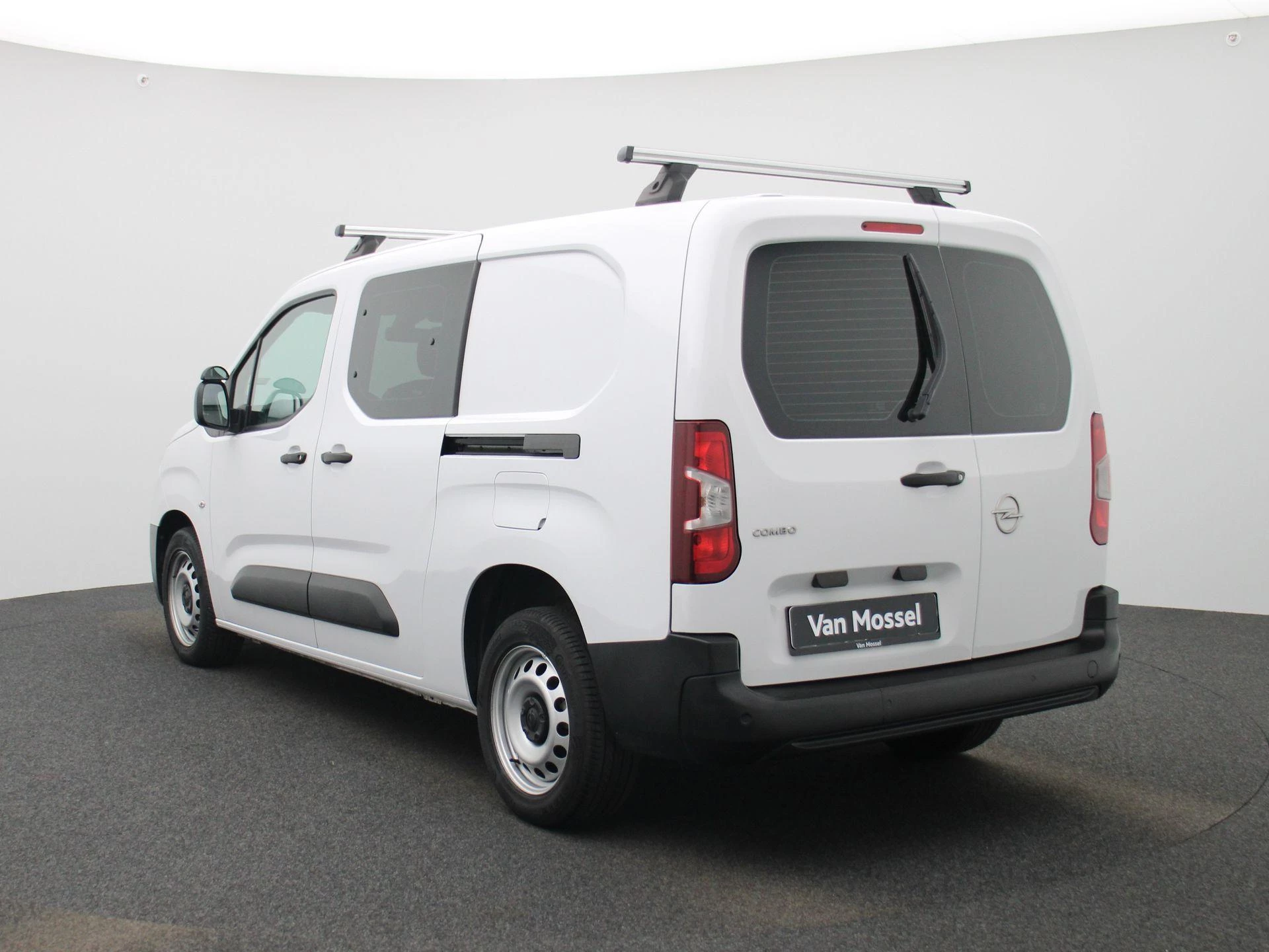 Opel-Combo-image-1