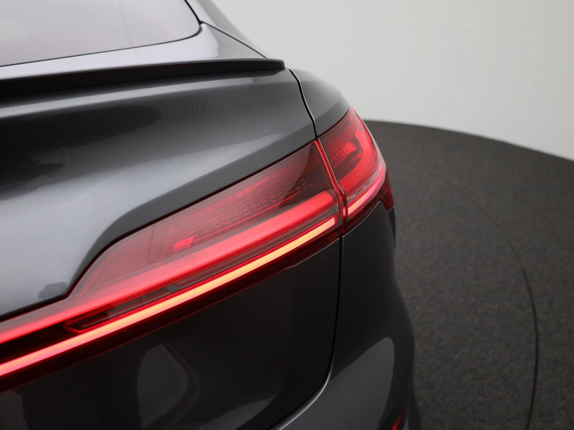 Audi-e-tron-image-36