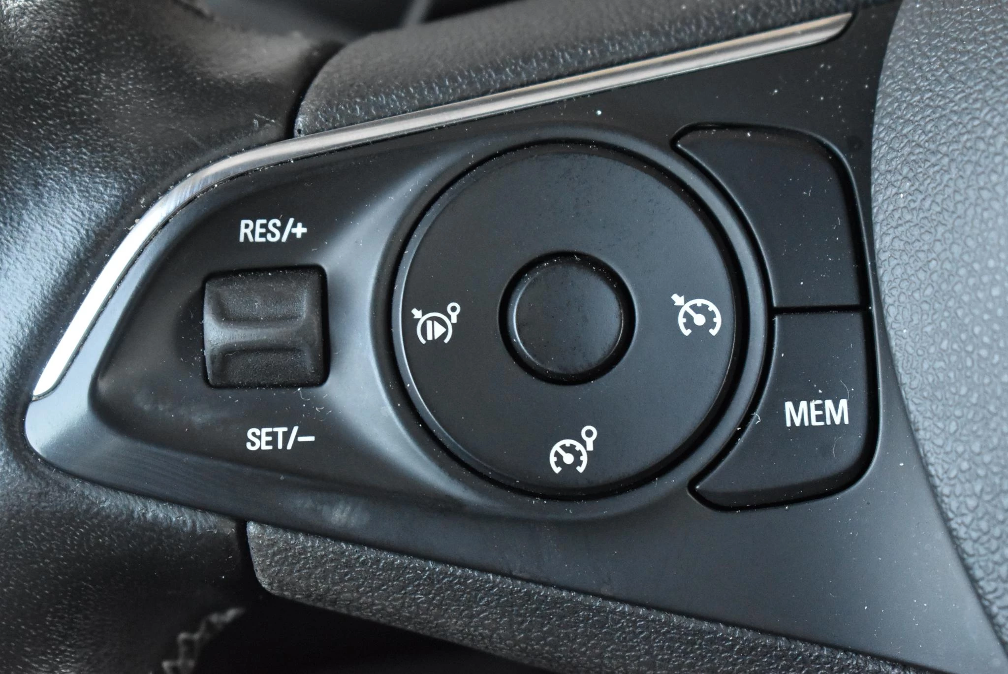 Opel Grandland X 1.6 Turbo Hybrid4 Business Executive