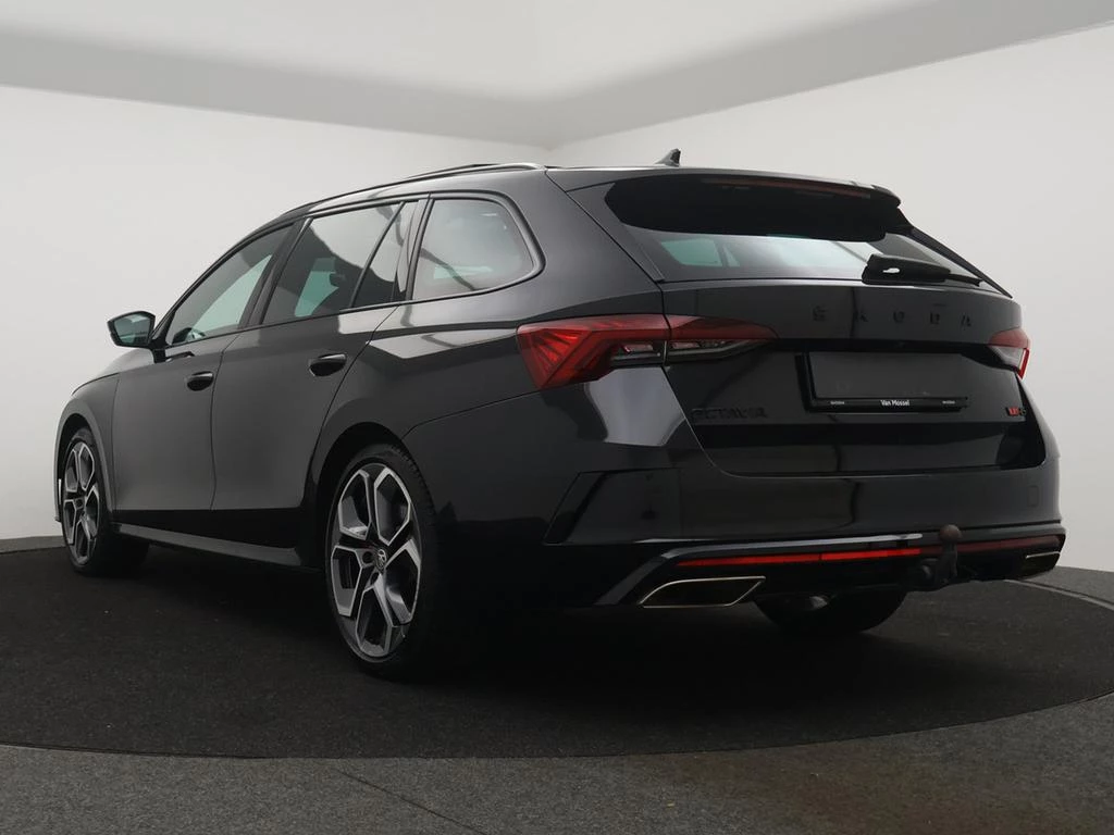 Škoda Octavia Combi RS Octavia Combi RS 2.0TSI 245PK *AUTOMAAT*PANODAK*ALCANTARA*LEDER*SPORTZETELS*TREKHAAK*CAMERA*ACC*PDC*...*