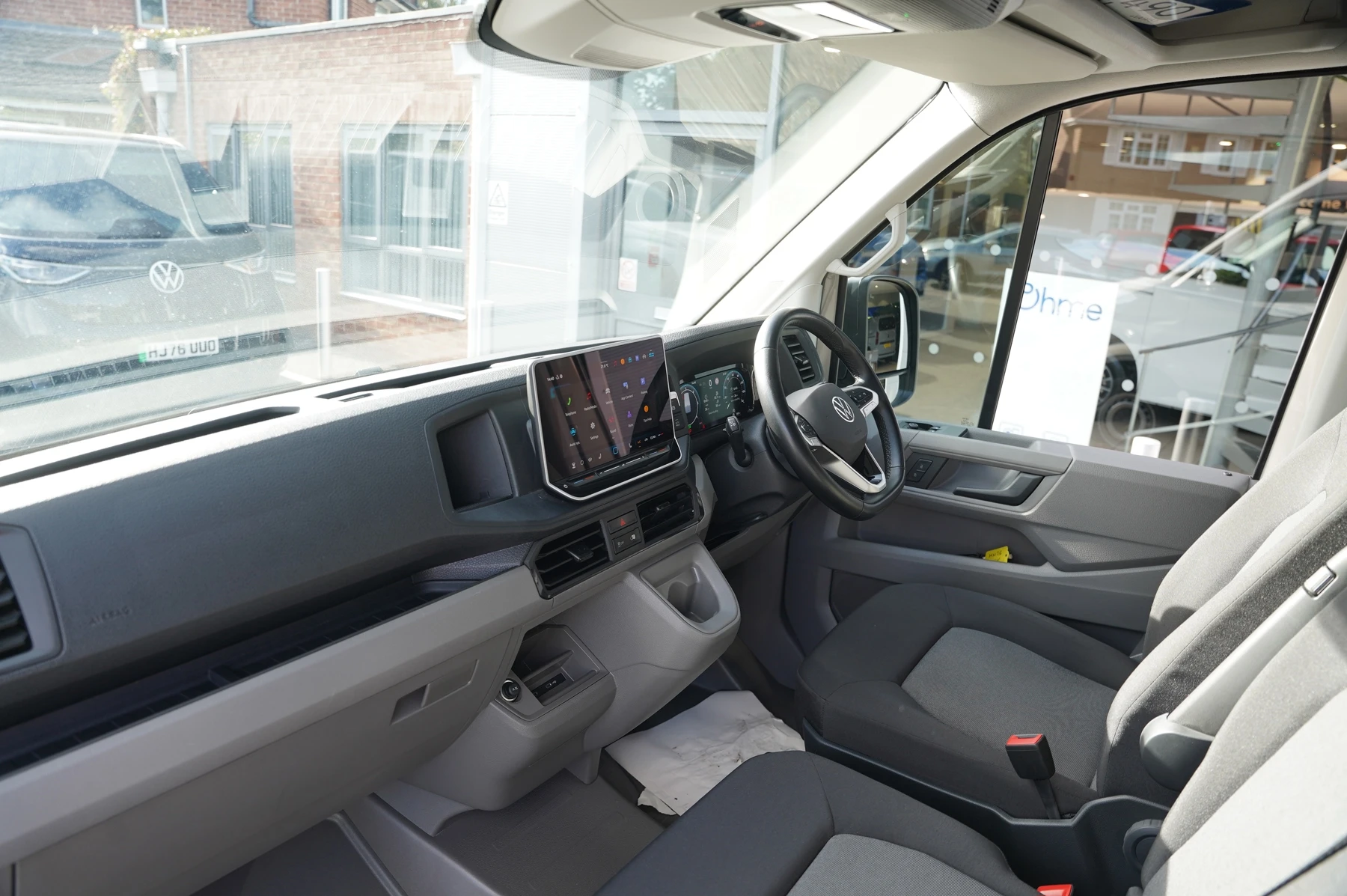 Volkswagen-Crafter-image-1