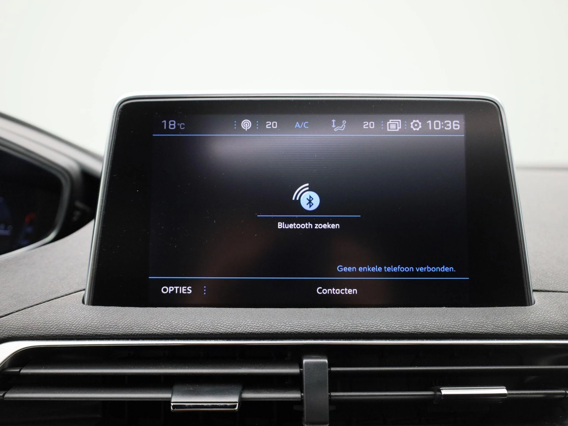 Peugeot-5008-image-25