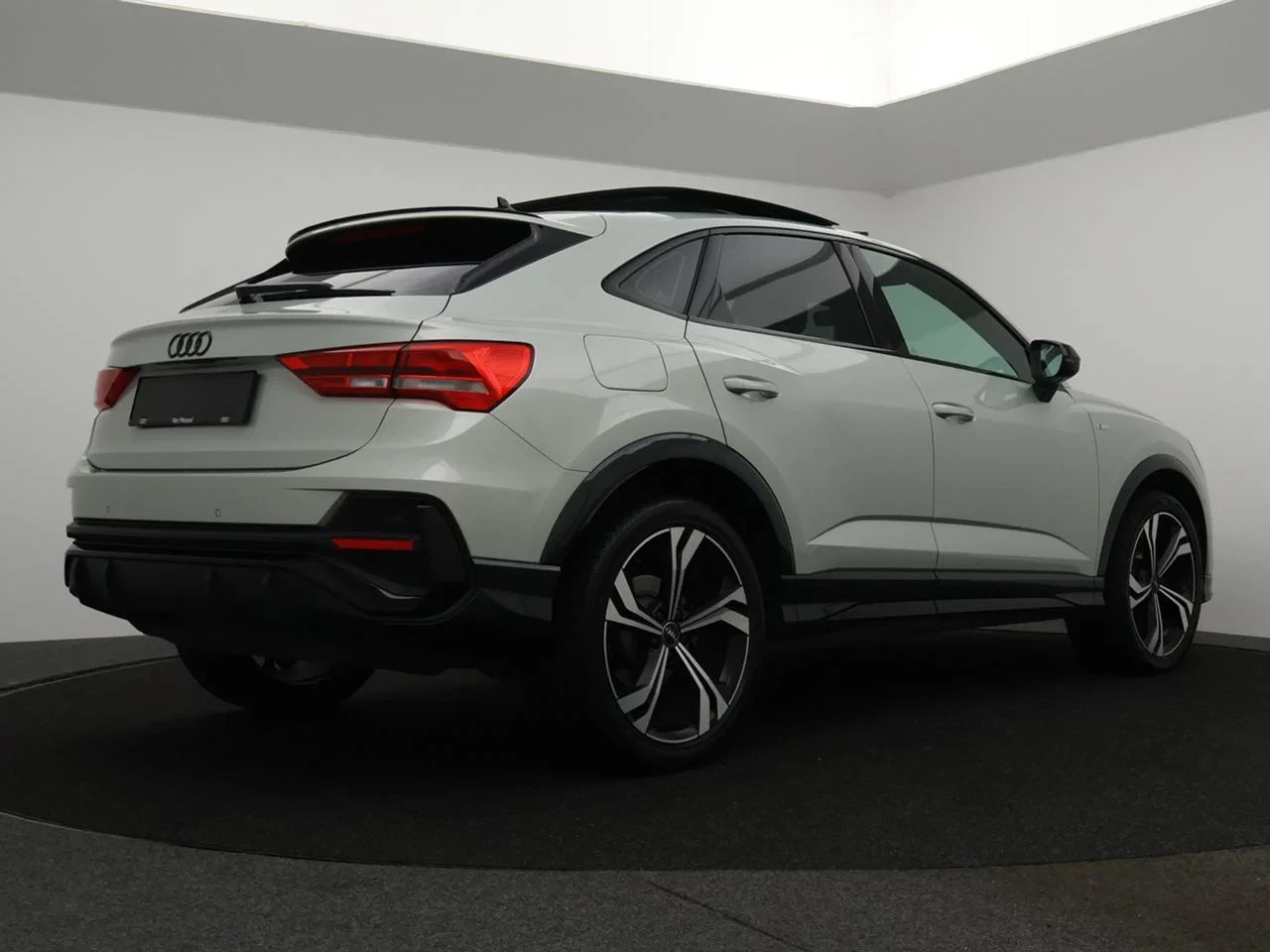 Audi-Q3-image-5