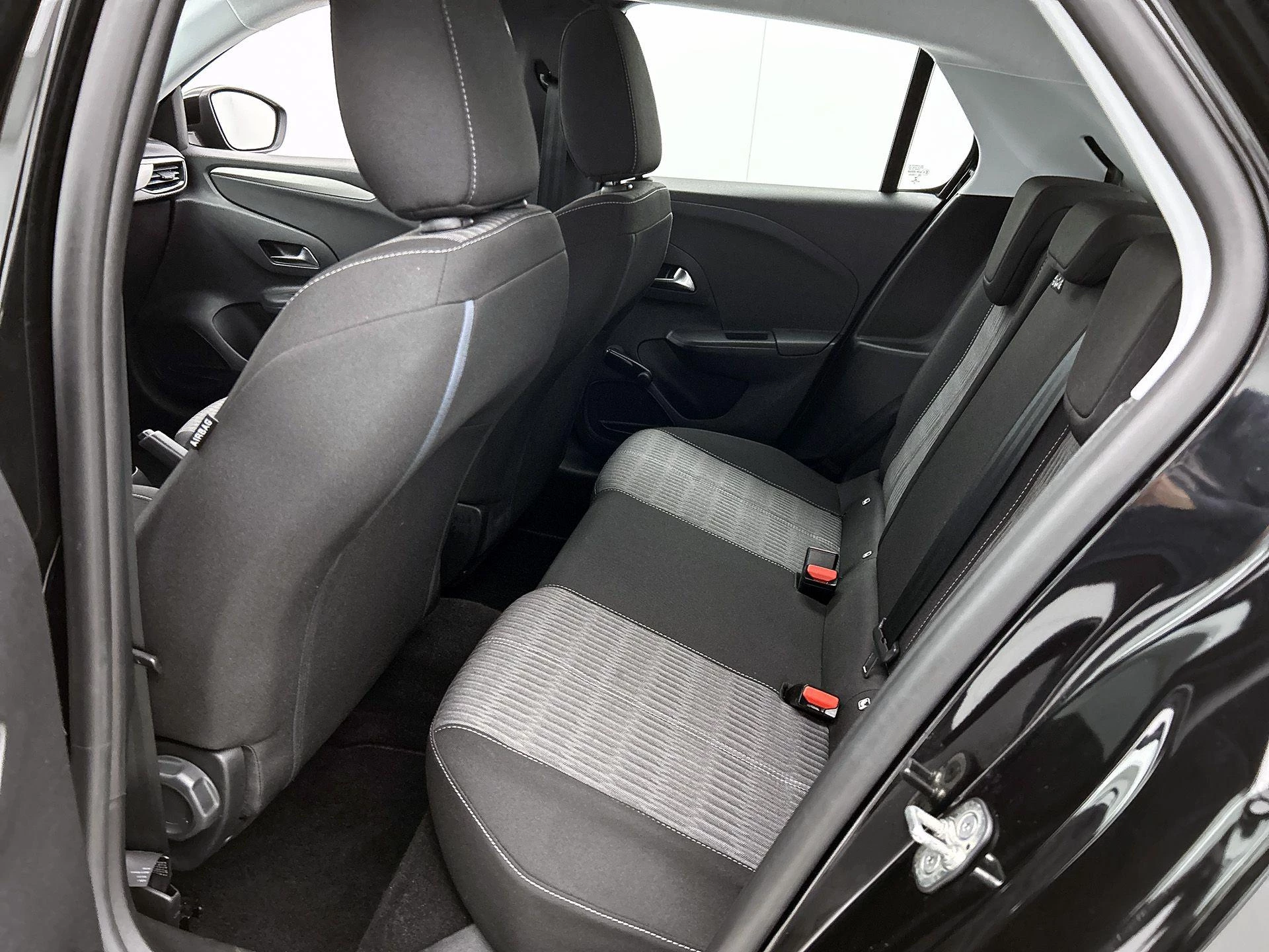 Opel-Corsa-image-25