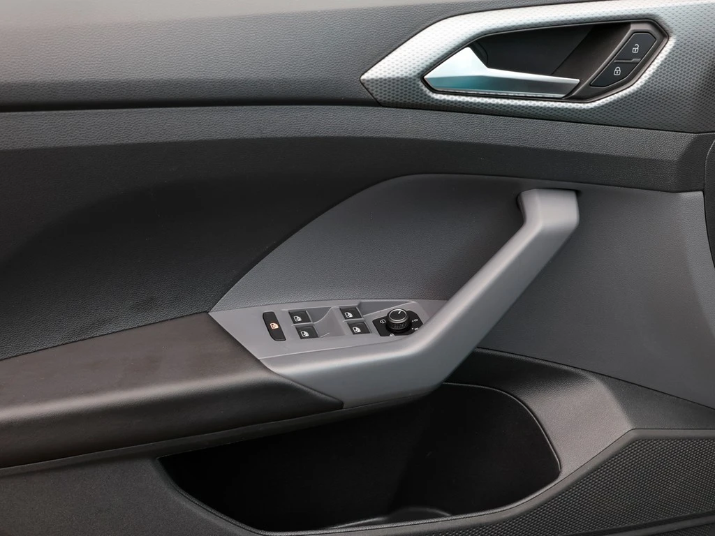 Volkswagen-T-Cross-image-19