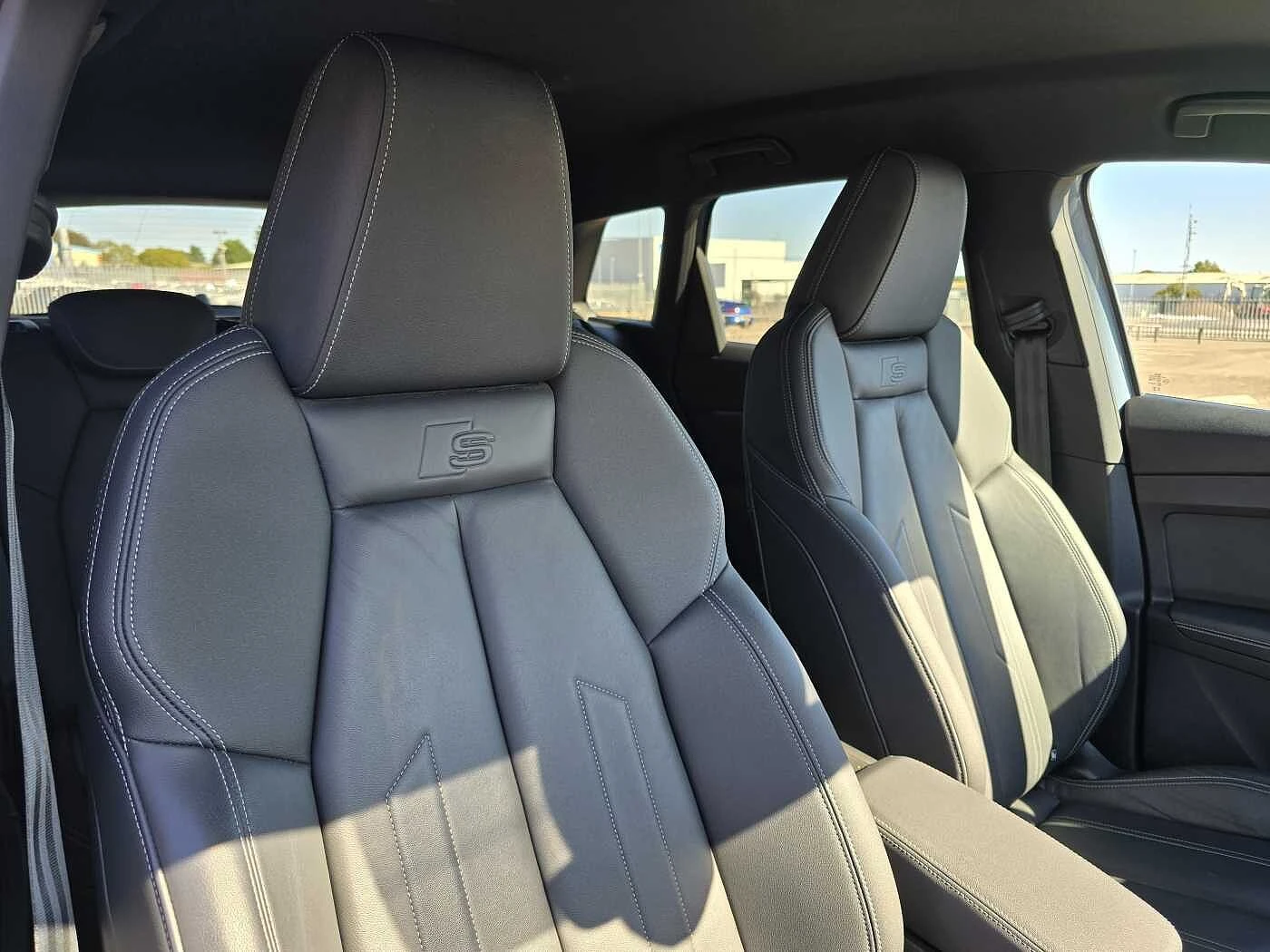 Audi-Q4 e-tron-image-14