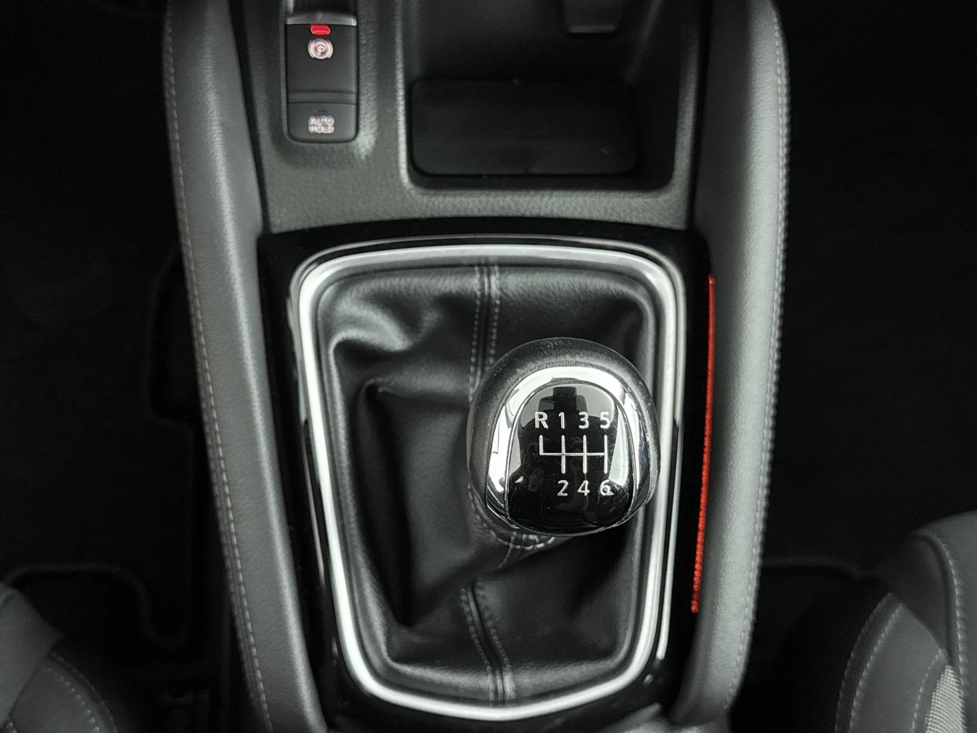 Nissan QASHQAI 1.3 DIG-T N-Connecta 140PK