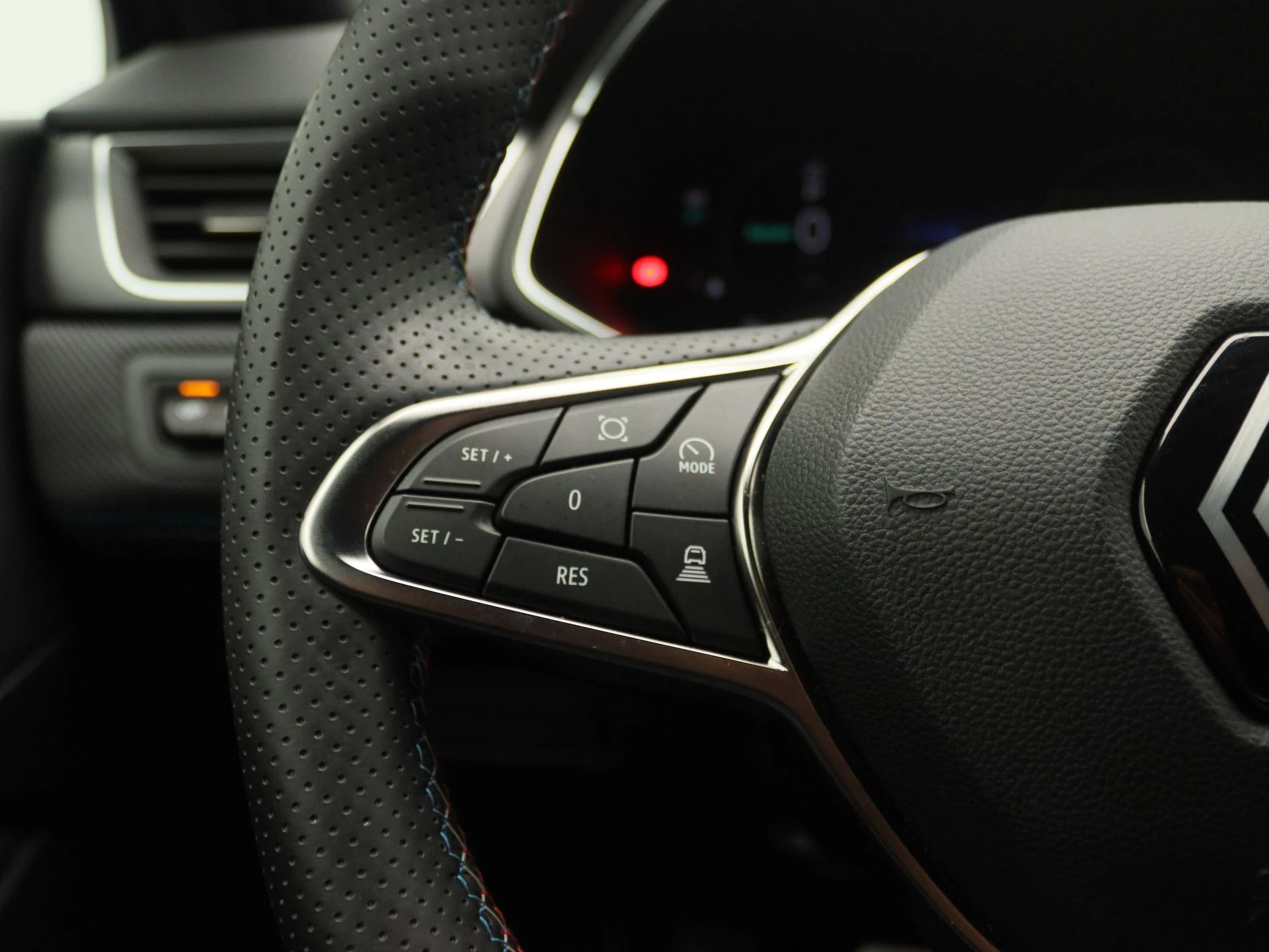 Renault-Captur-image-18