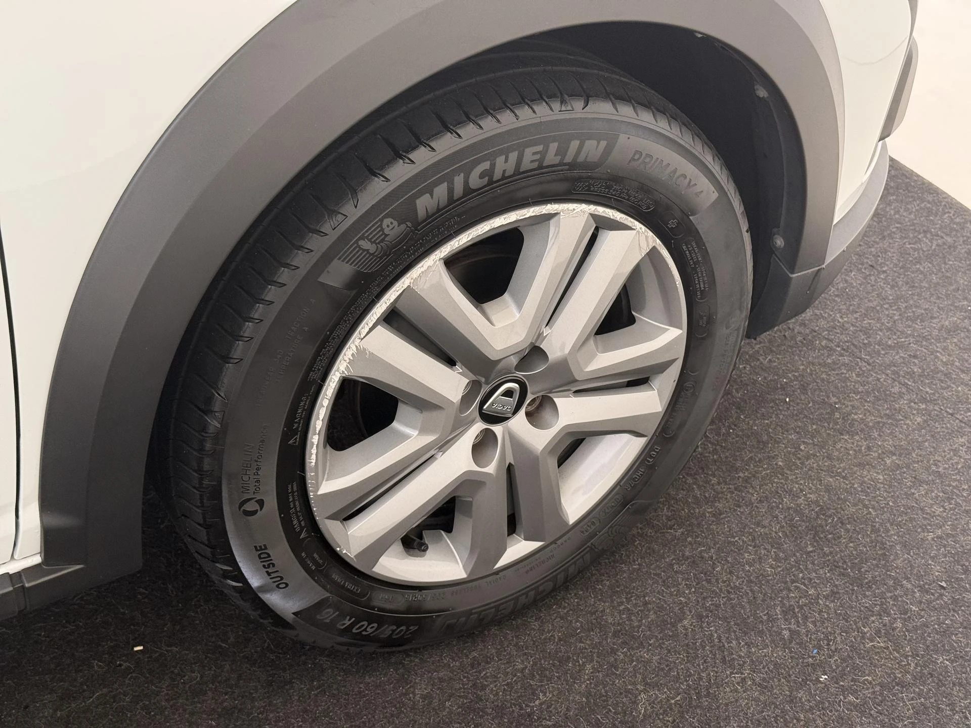 Dacia-Sandero Stepway-image-24