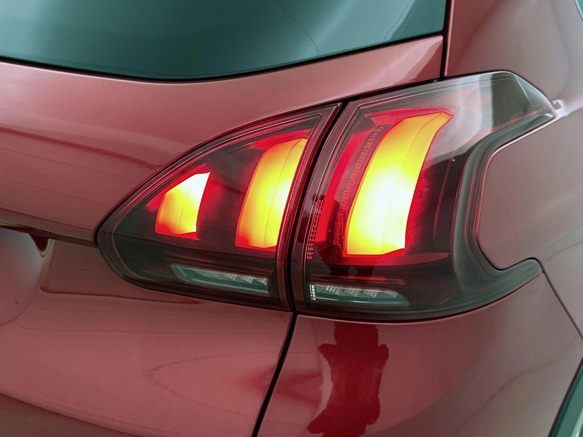 Peugeot-2008-image-13