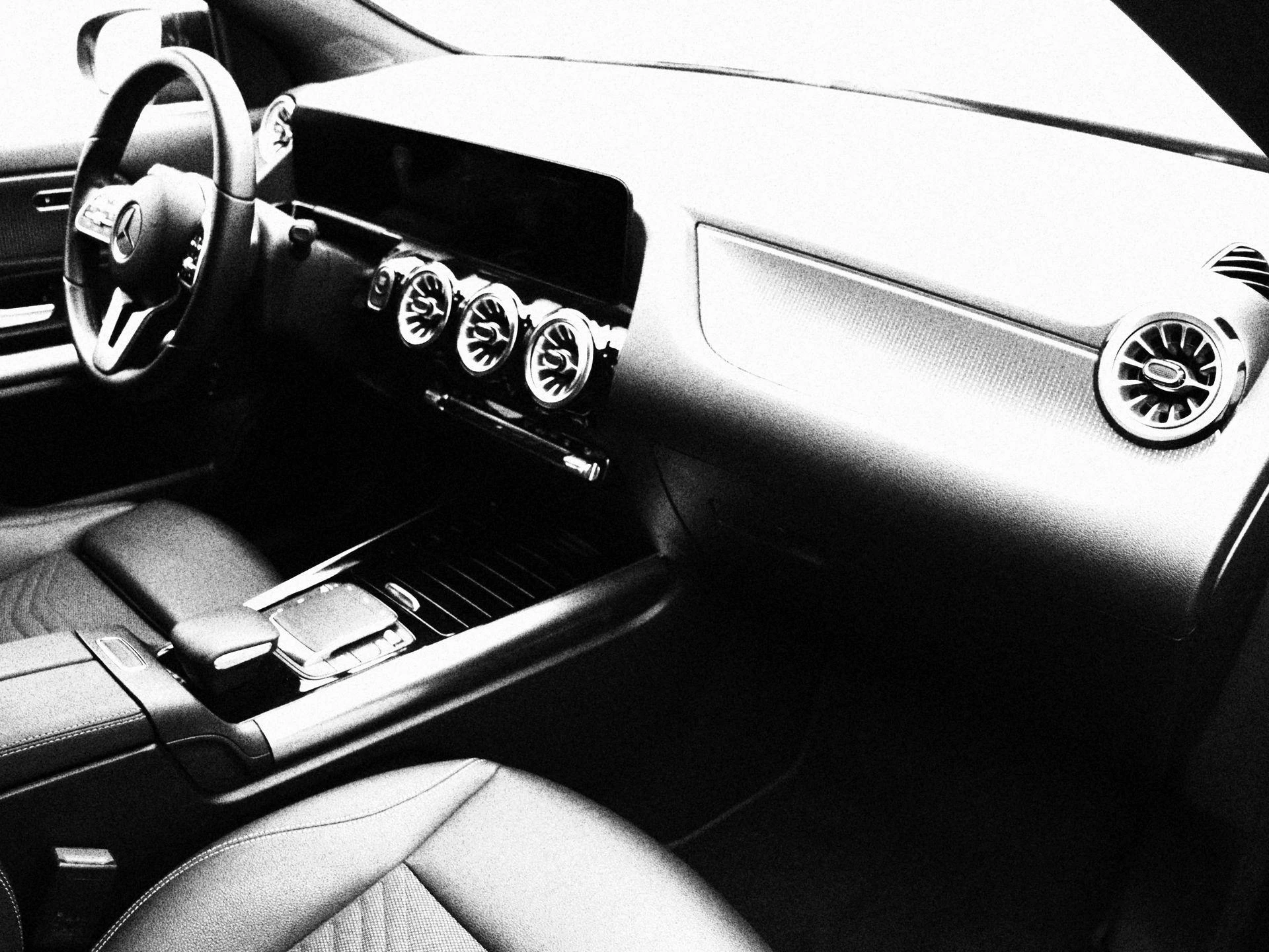 Mercedes-Benz EQA 250 Business Line