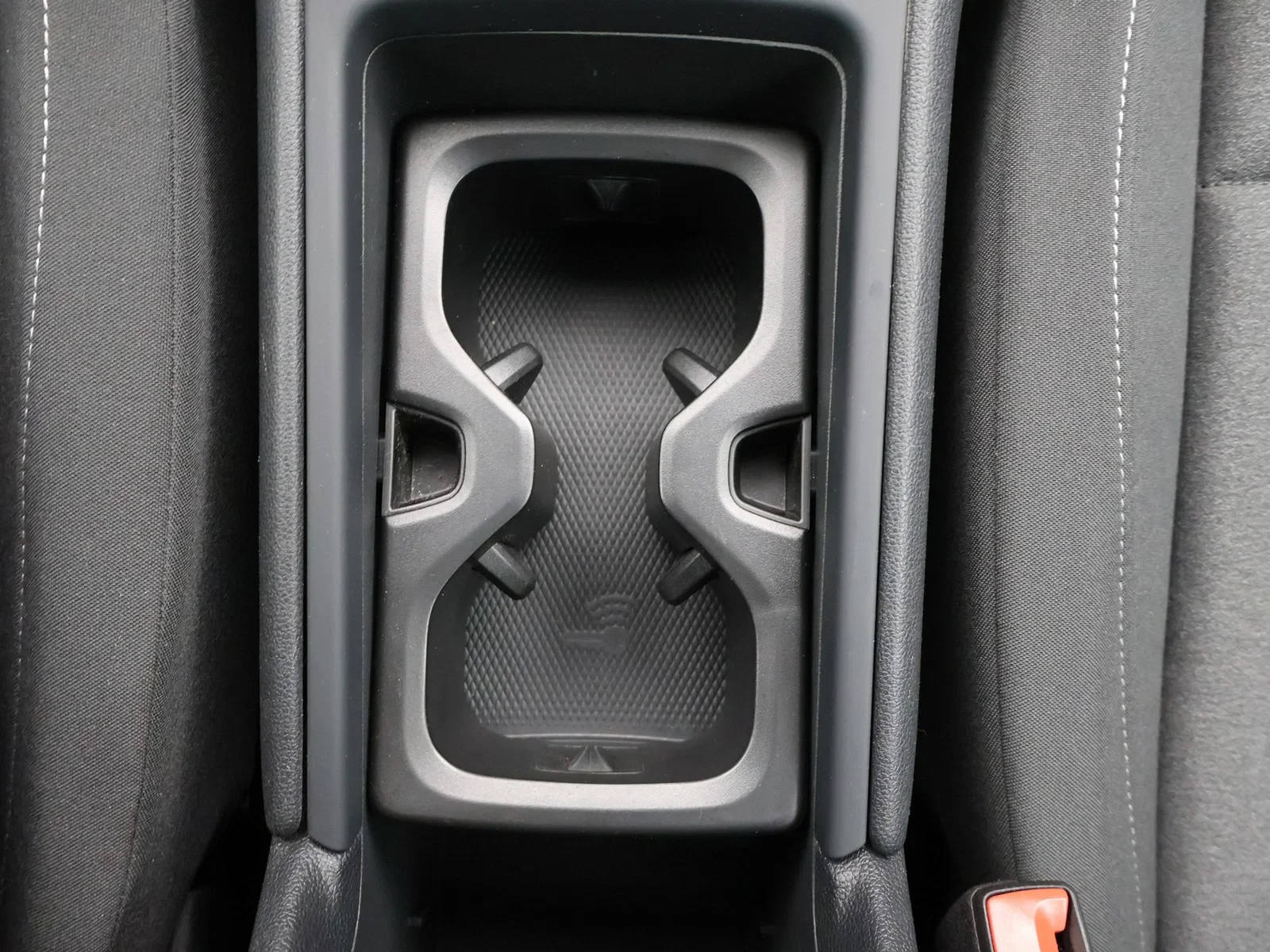 Volkswagen-Tiguan-image-22