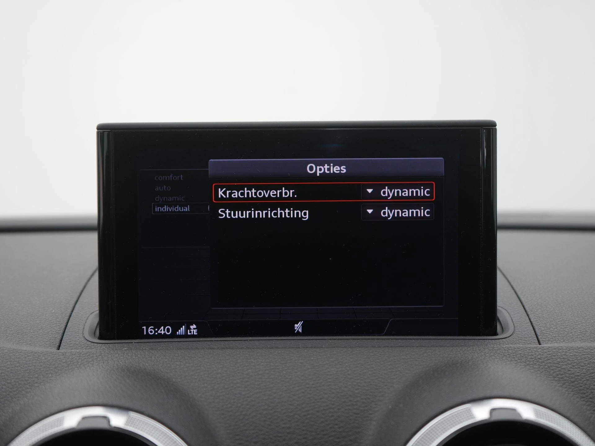 Audi-A3-image-13