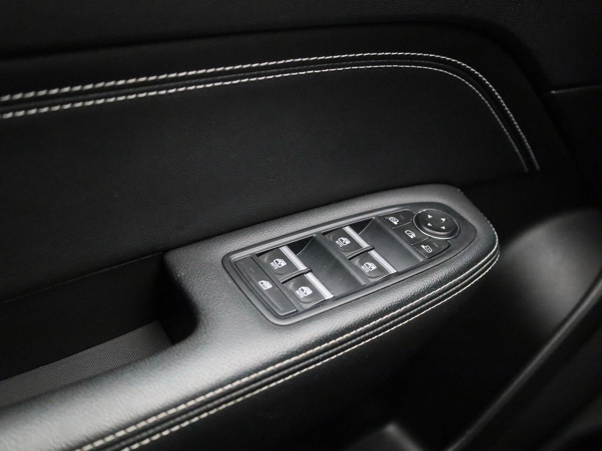 Renault-Arkana-image-23