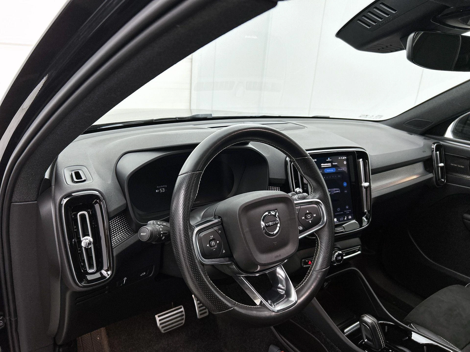 Volvo XC40 Recharge P8 AWD R-Design