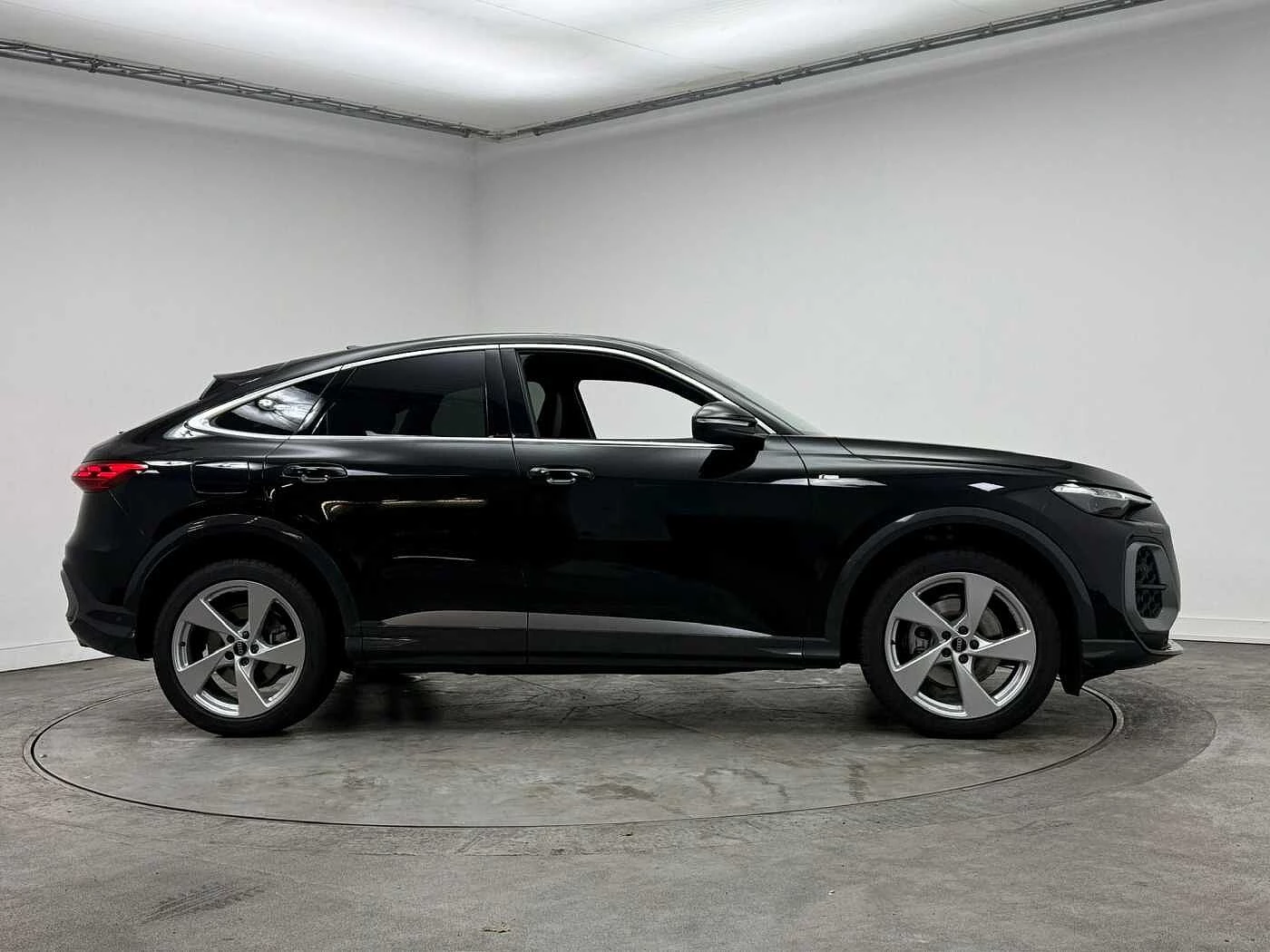 Audi-Q5-image-2