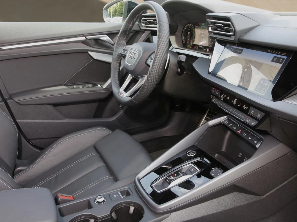 Audi A3 Sportback 45 TFSI e S line 18"|LEDER|PANO|SHZ|RFK|