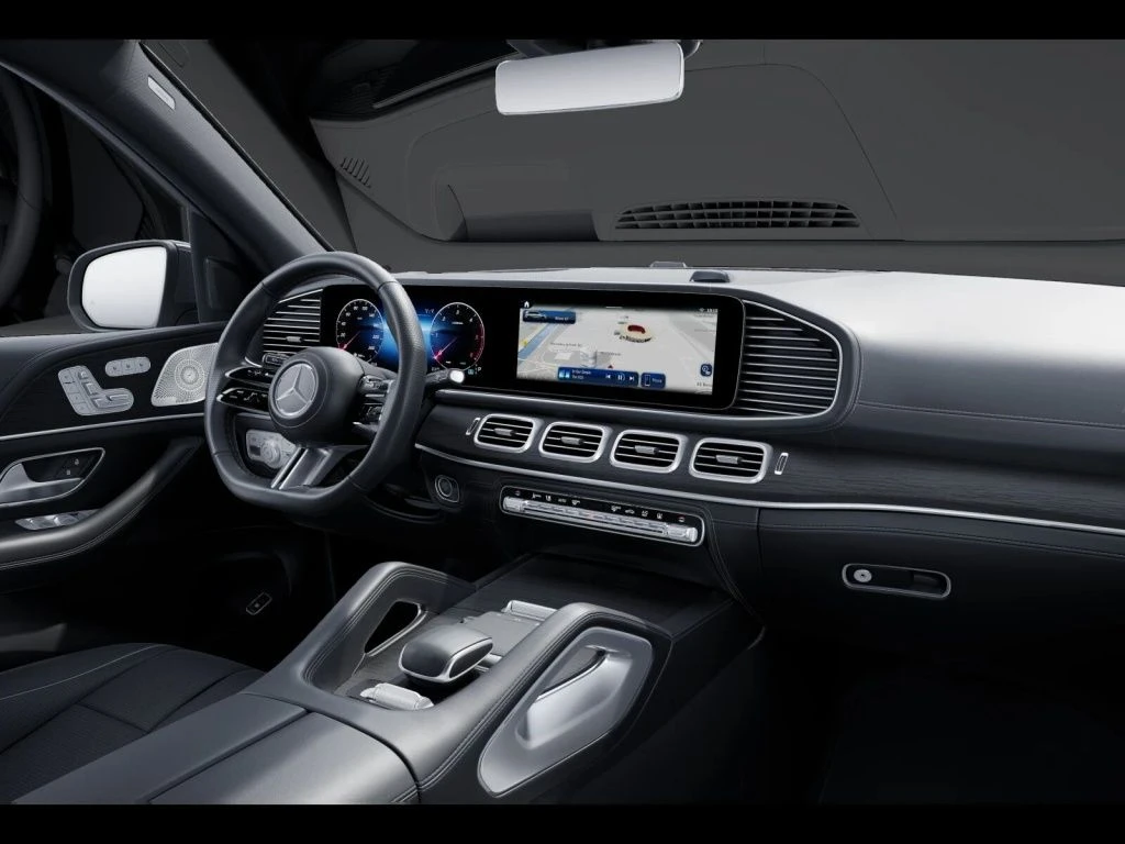 Mercedes-Benz-GLS 450 d-image-11