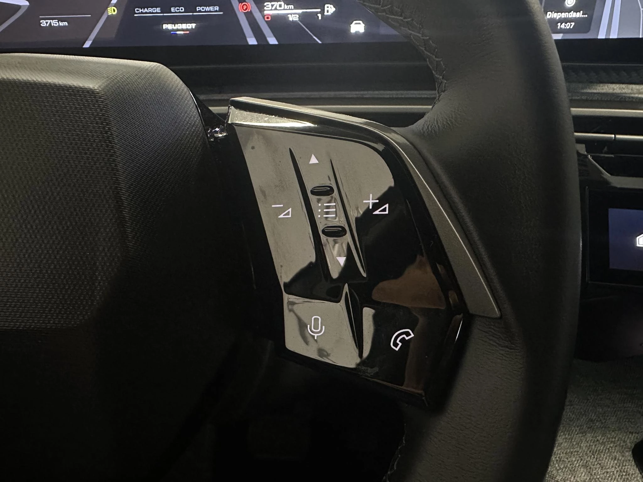 Peugeot 5008 1.2 Hybrid 136 Allure